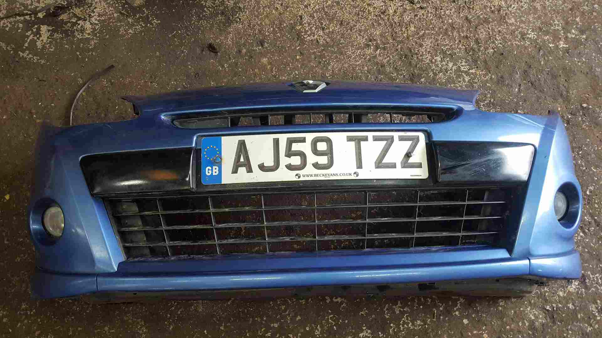 Renault Clio MK3 2009-2012 Front Bumper Blue Ternt Gt Line
