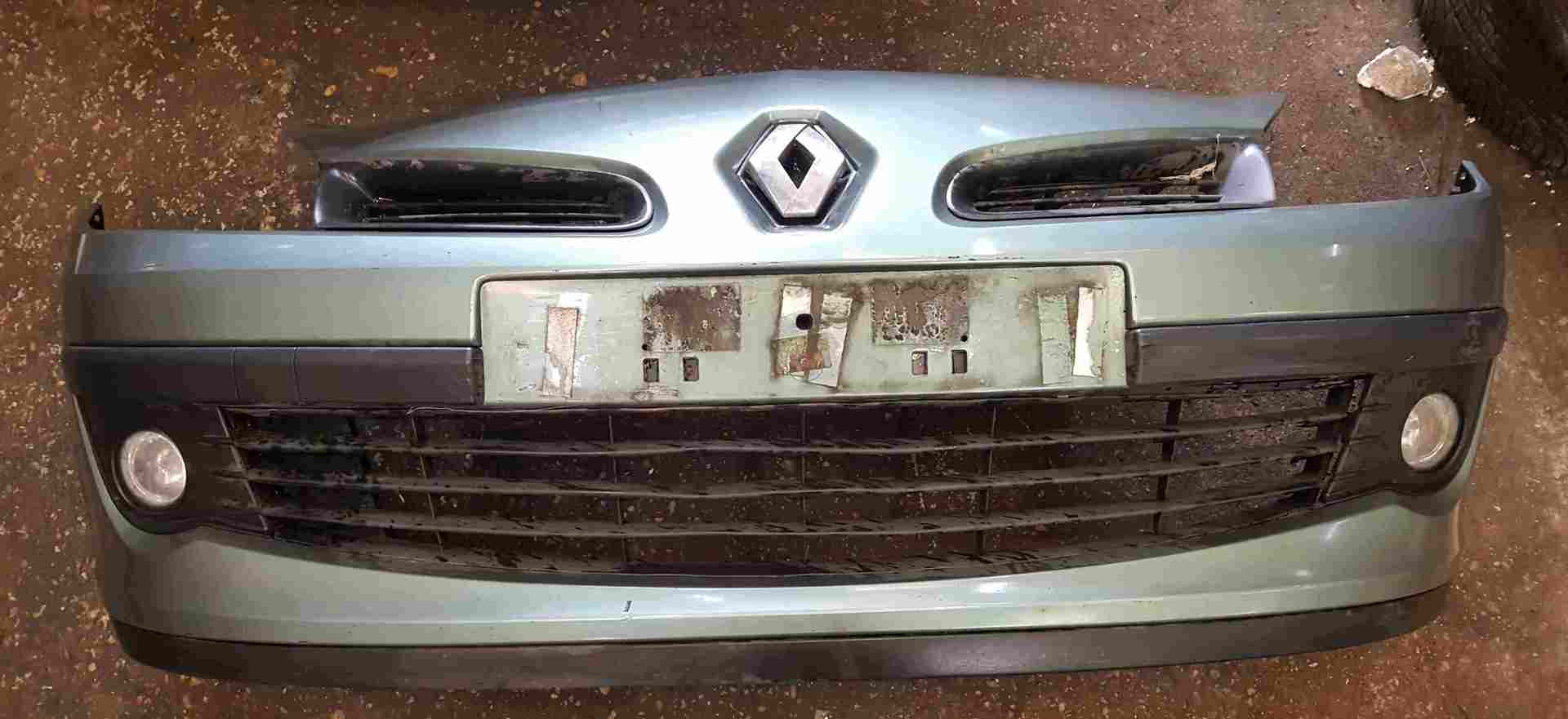 Renault Clio MK3 2005-2009 Front Bumper Green TED97 185