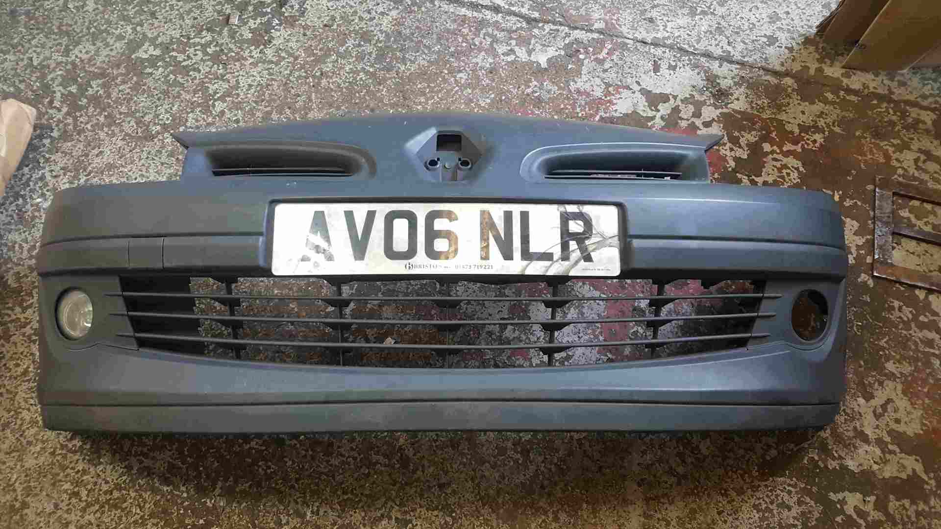 Renault Clio MK3 2005-2009 Front Bumper Plain Black Primered 185