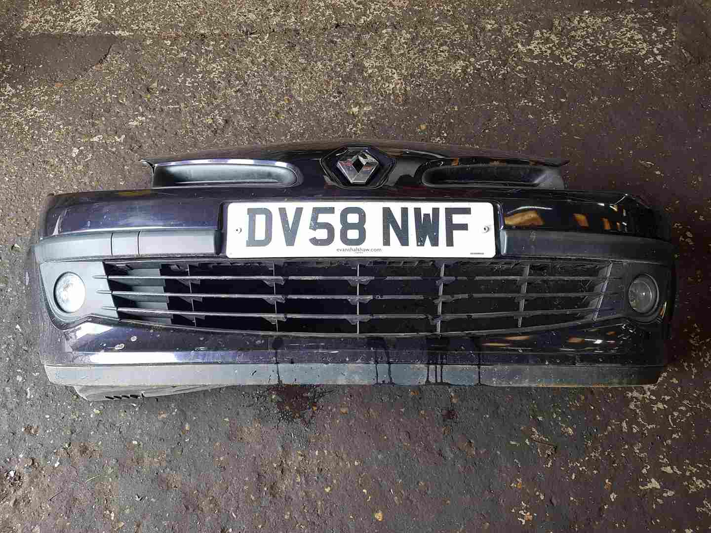 Thumb 2 Renault Clio MK3 2005-2009 Front Bumper Purple Te268 195