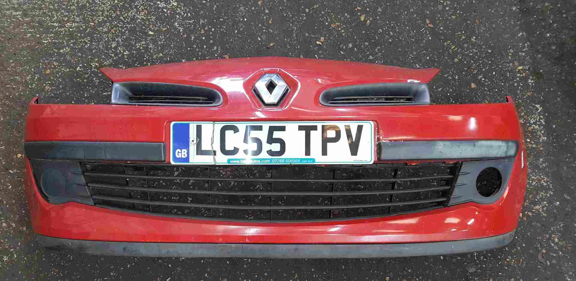 Renault Clio MK3 2005-2009 Front Bumper Red TED75 195
