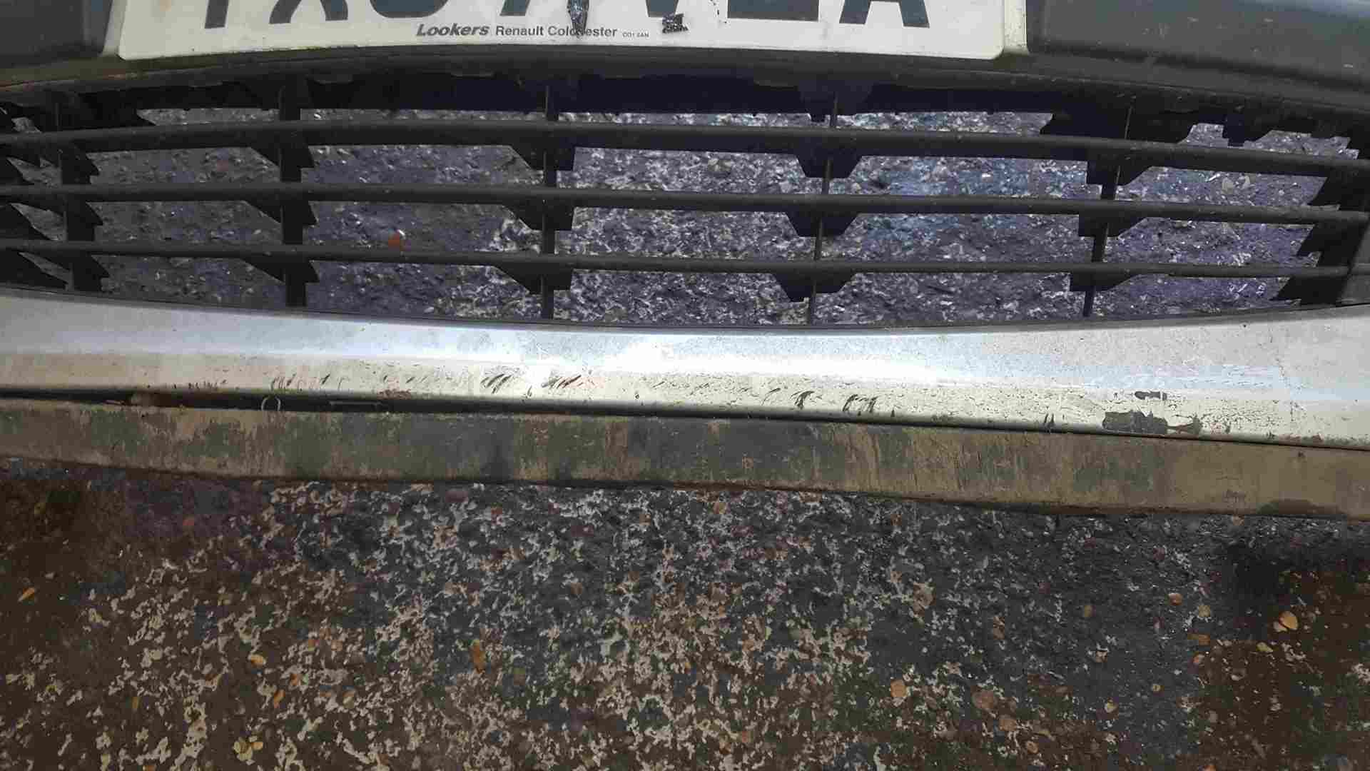 Thumb 3 Renault Clio MK3 2005-2009 Front Bumper Silver TED69 195