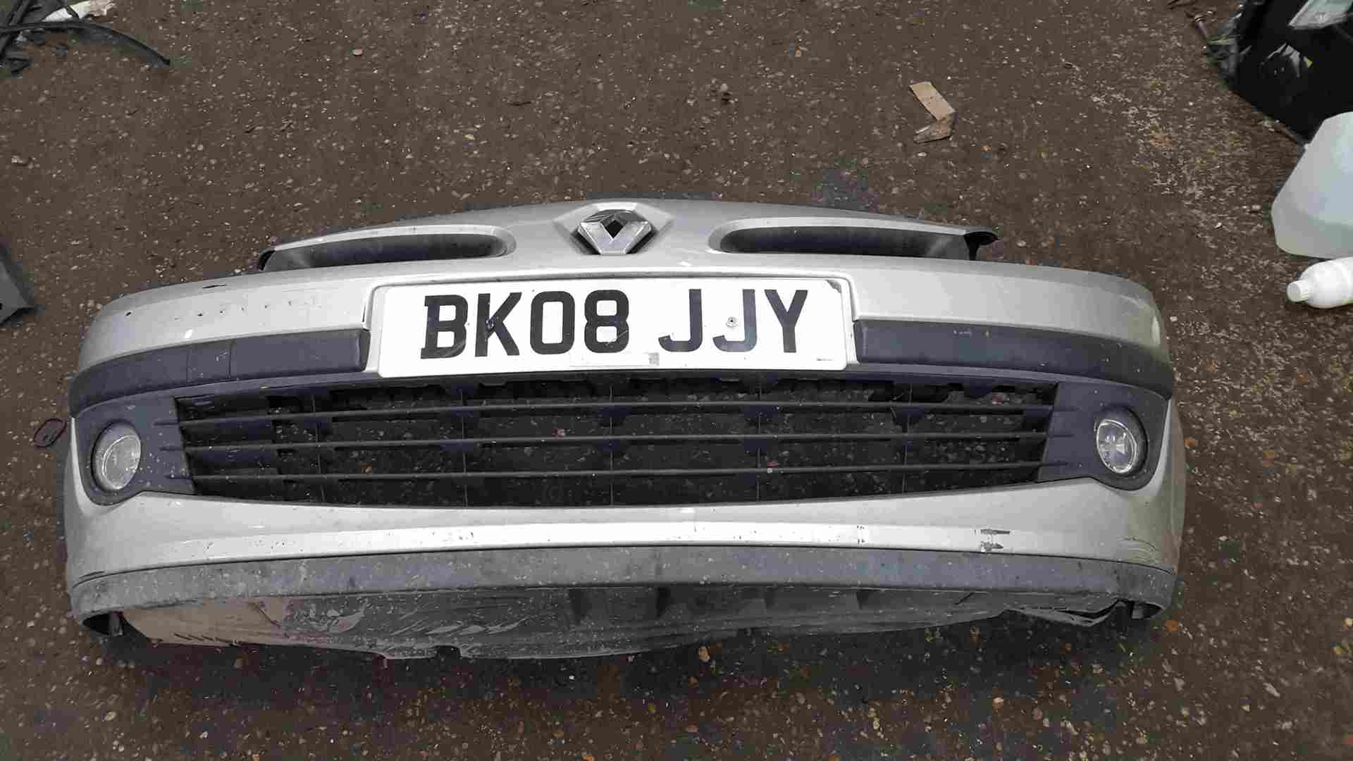 Renault Clio MK3 2005-2009 Front Bumper Silver TED69 195
