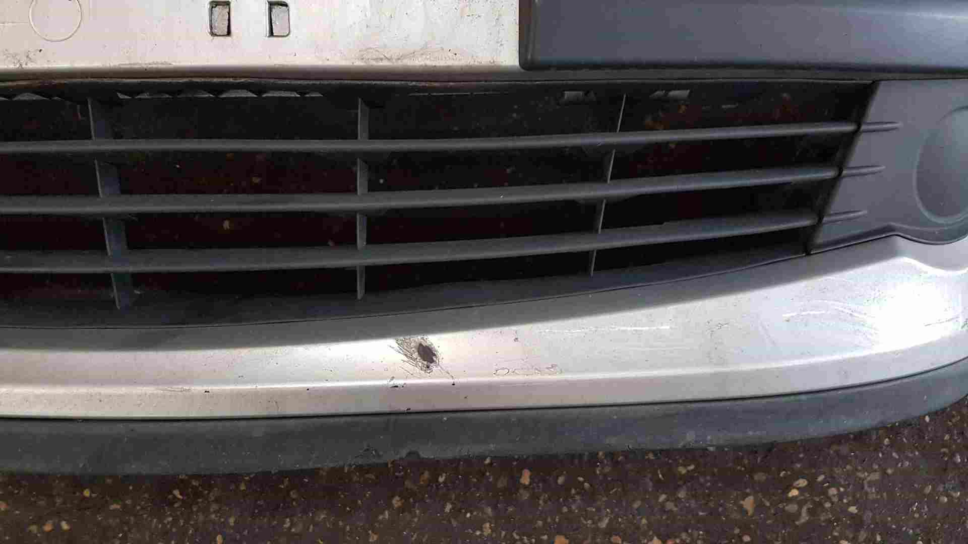 Thumb 4 Renault Clio MK3 2005-2009 Front Bumper Silver Ted69 185
