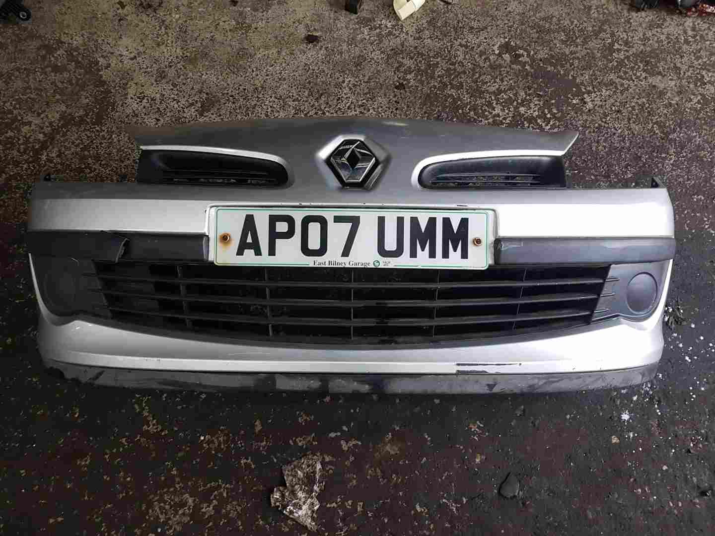 Renault Clio MK3 2005-2009 Front Bumper Silver Ted69 185