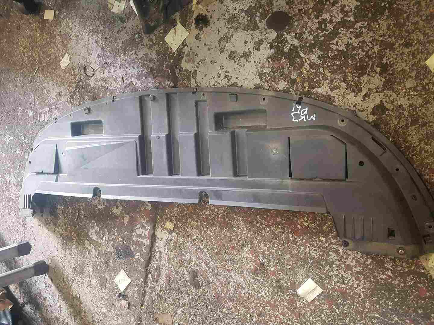Thumb 2 Renault Clio MK3 2005-2009 Front Bumper Trim Plastic Under Tray