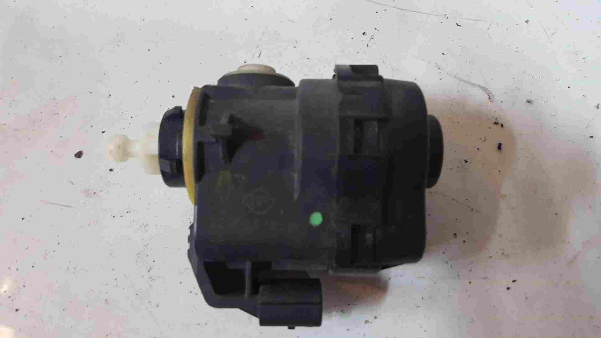 Renault Clio MK3 2005-2009 Headlight Xenon Adjuster