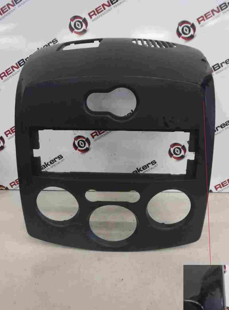 Renault Clio MK3 2005-2009 Heater Control Surround Panel Plastic