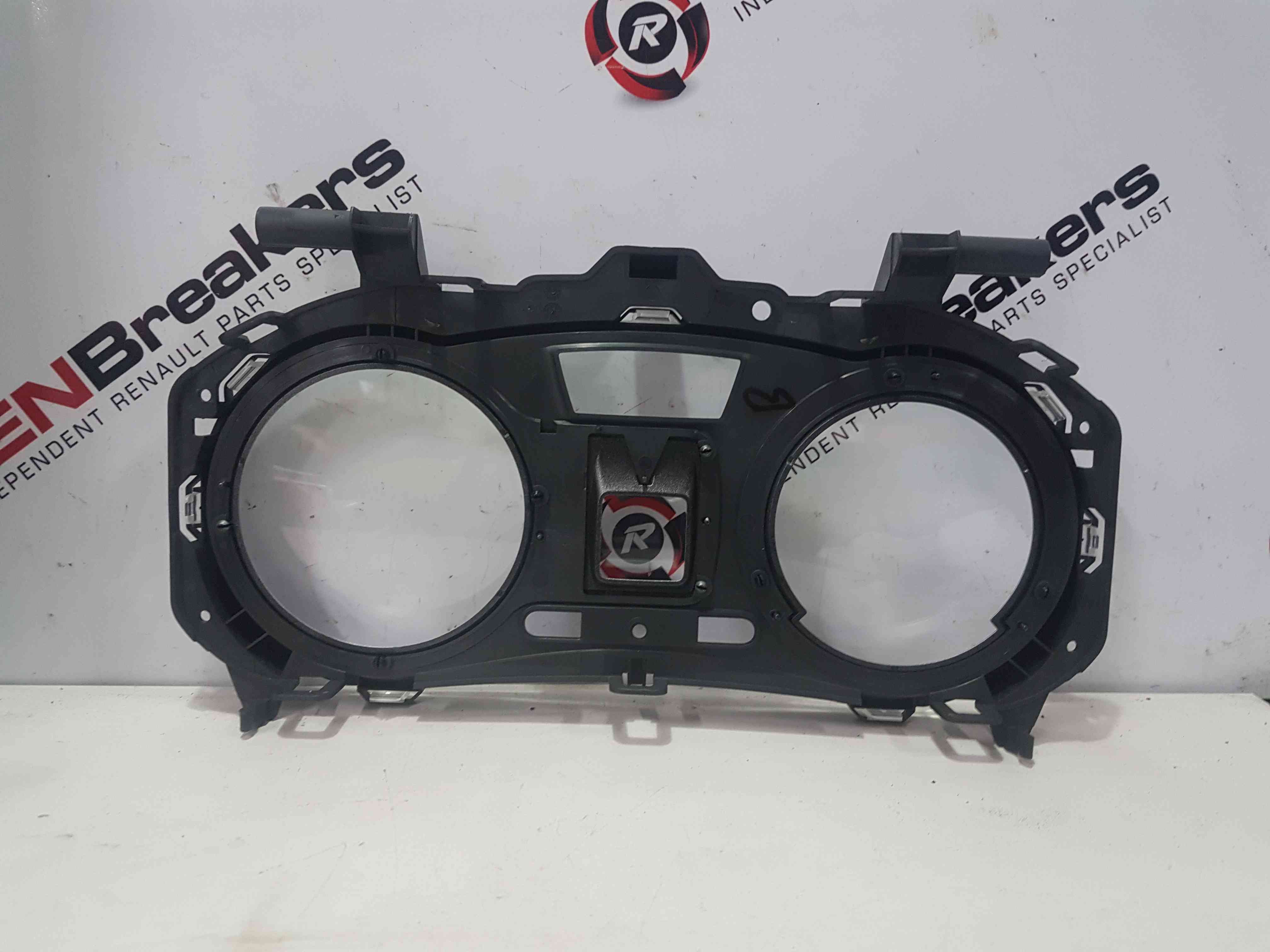 Thumb 5 Renault Clio MK3 2005-2009 Instrument Panel Front Plastic FOR Clocks 8200628777