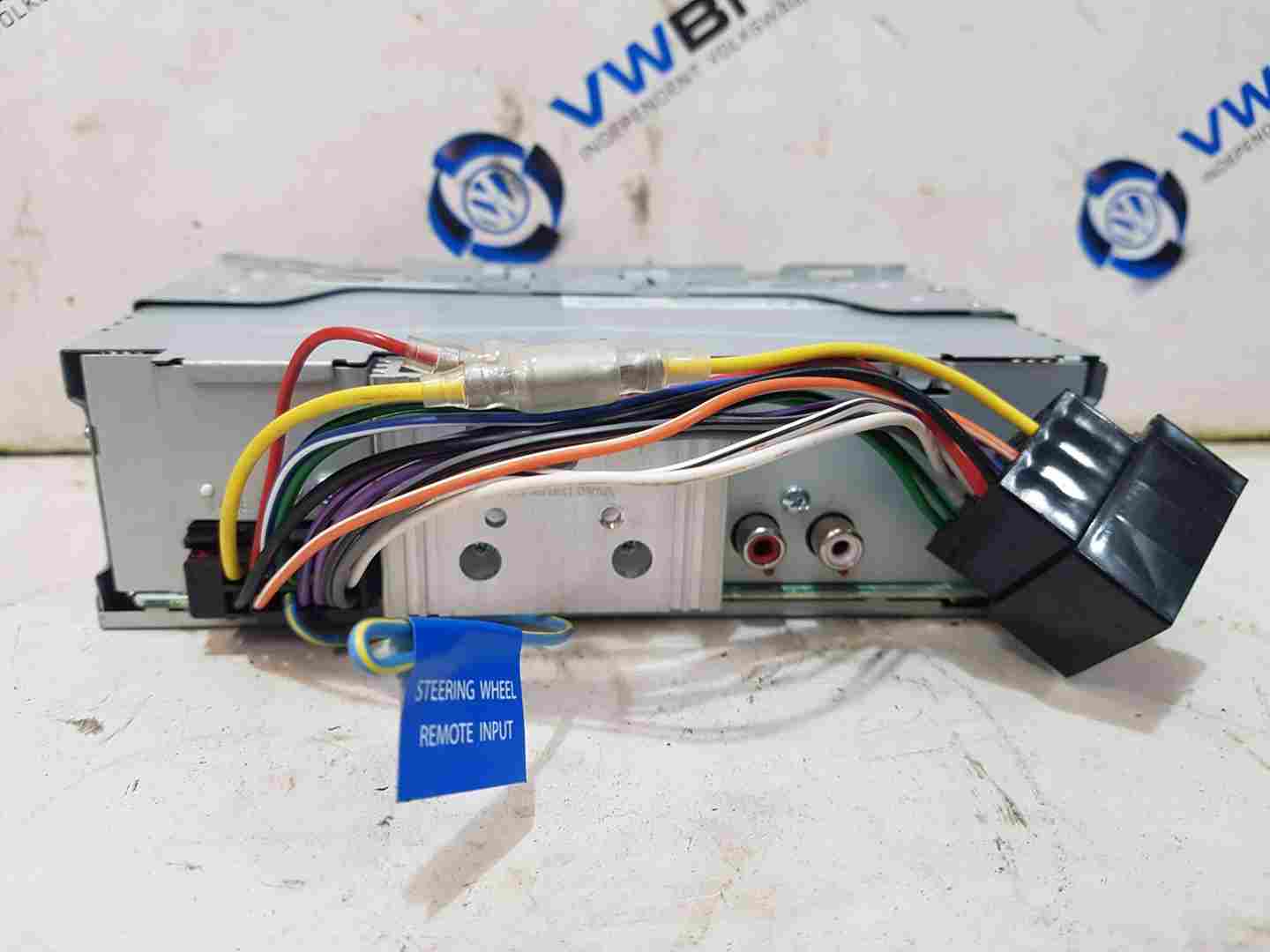 Thumb 2 Renault Clio MK3 2005-2009 JVC Radio USB AUX Player KDX241