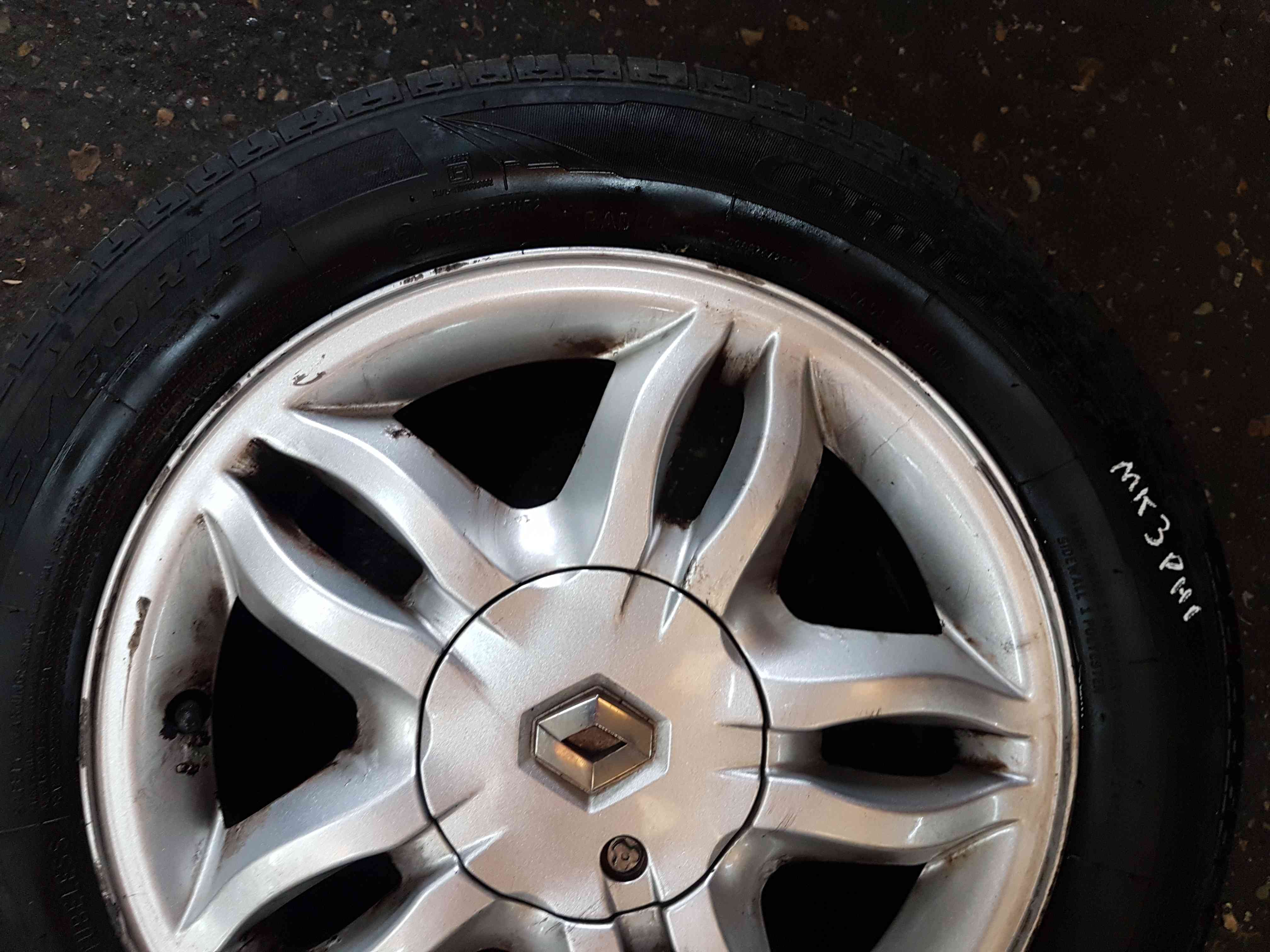 Thumb 3 Renault Clio MK3 2005-2009 Mahonia Alloy Wheel + Tyre 185 60 15 4Mm Tread 3/5