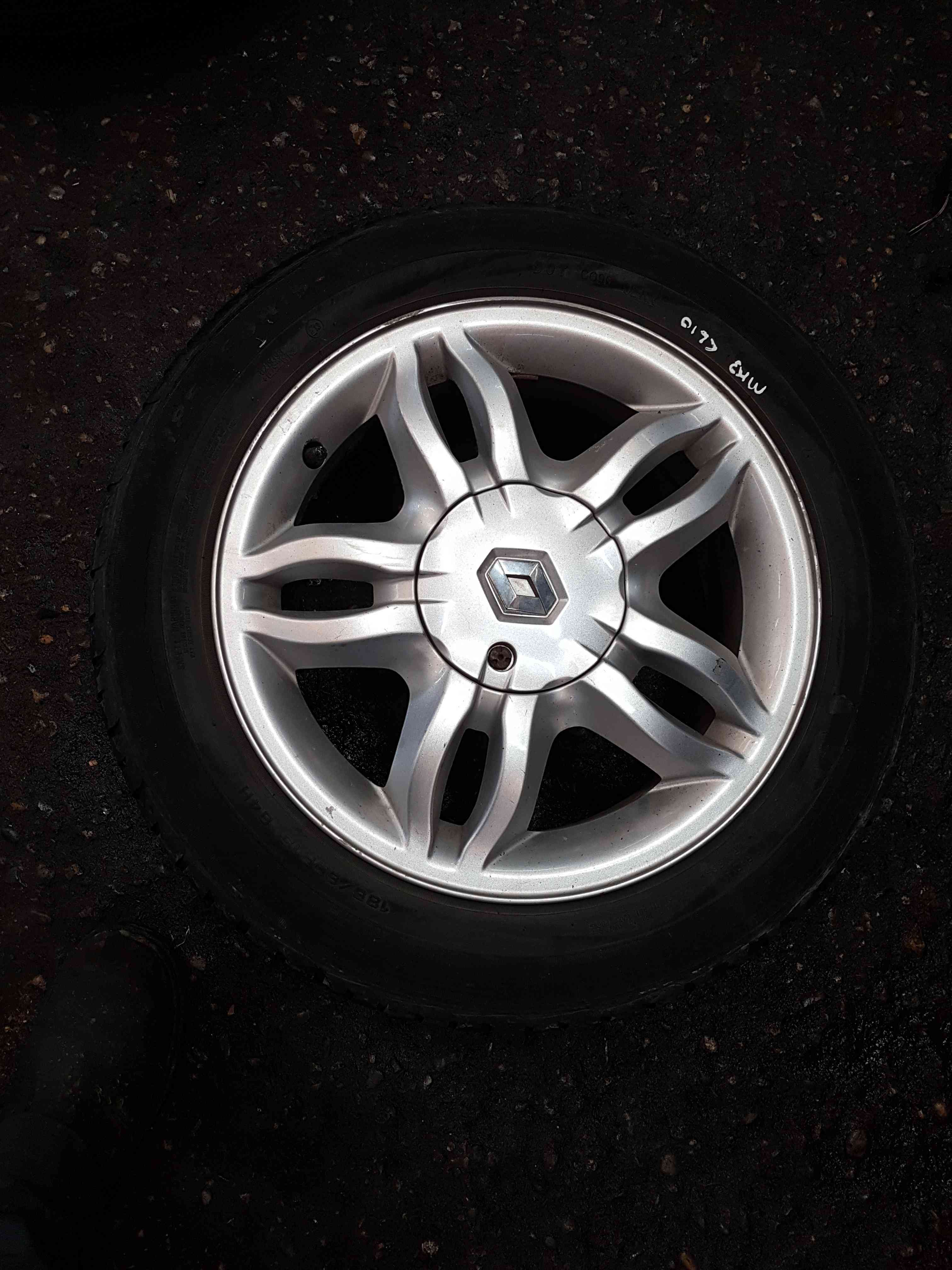 Thumb 8 Renault Clio MK3 2005-2009 Mahonia Alloy Wheel 15 Inch X 1 4/5 185 60 15 