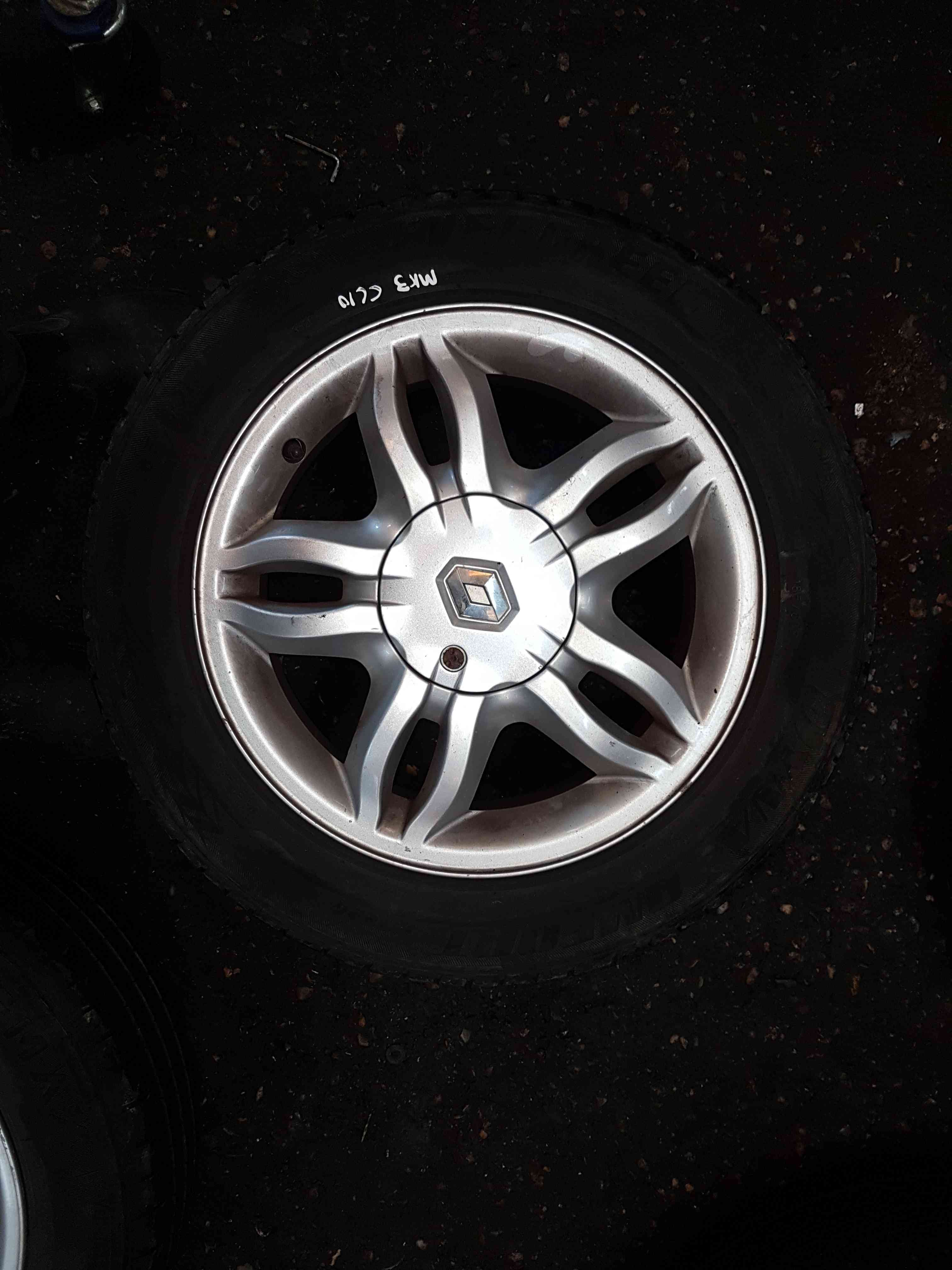 Thumb 10 Renault Clio MK3 2005-2009 Mahonia Alloy Wheel 15 Inch X 1 4/5 185 60 15 