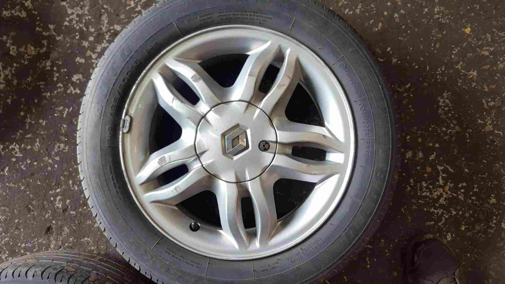 Renault Clio MK3 2005-2009 Mahonia Alloy Wheel 15Inch X1 2/5