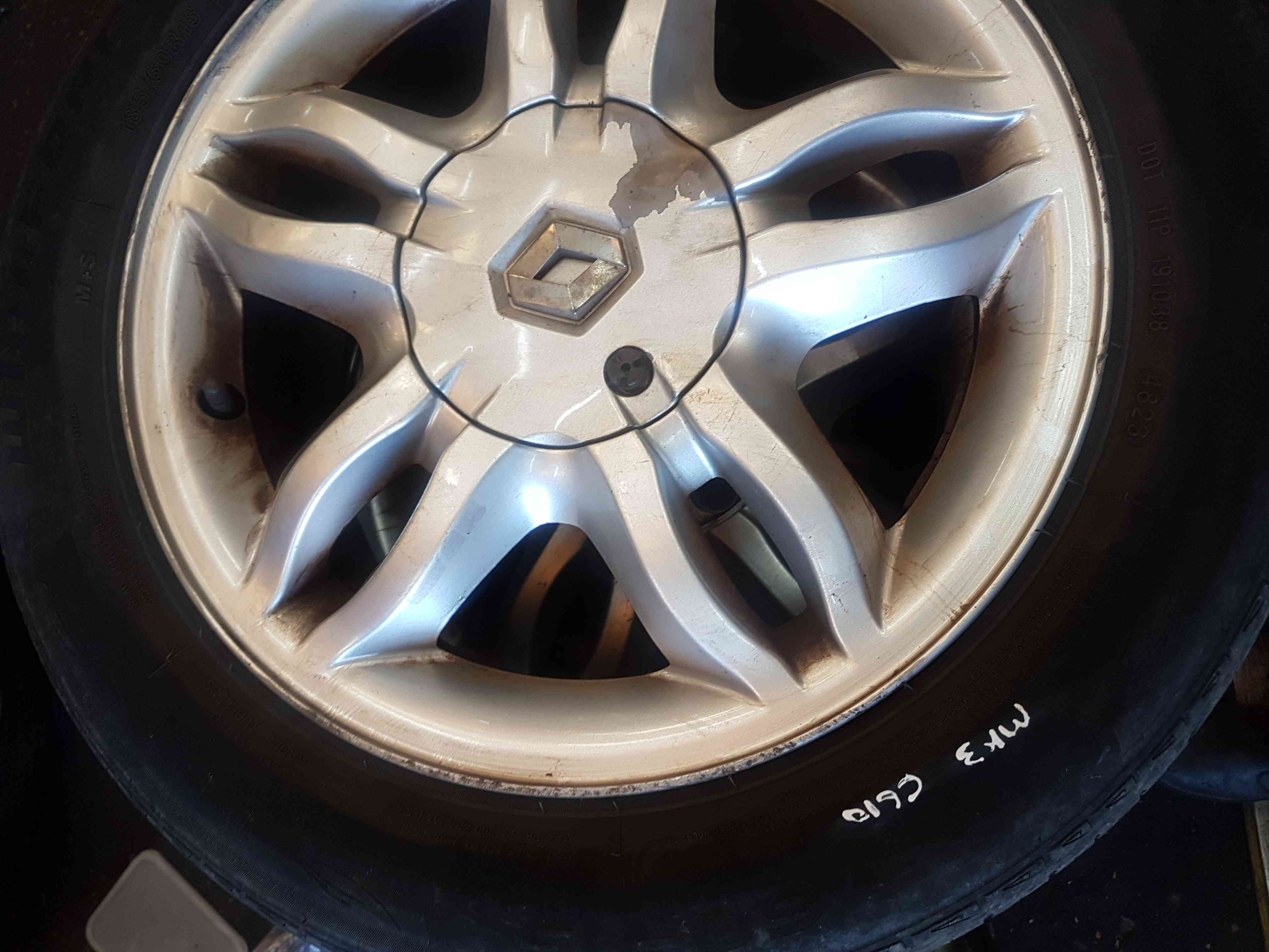 Thumb 5 Renault Clio MK3 2005-2009 Mahonia Alloy Wheel 15Inch X1 3/5