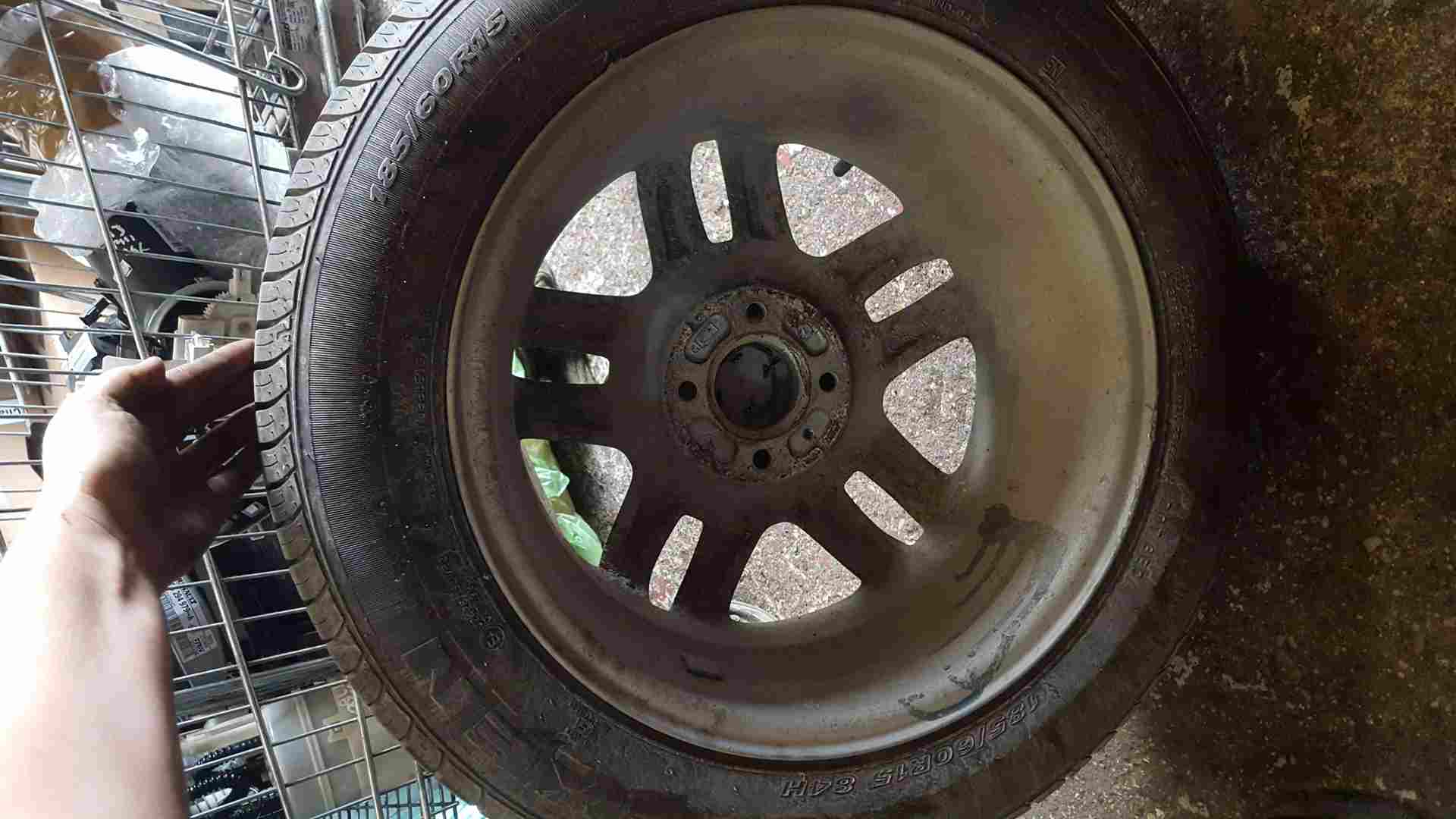 Thumb 4 Renault Clio MK3 2005-2009 Mahonia Alloy Wheel 15Inch X1 3/5