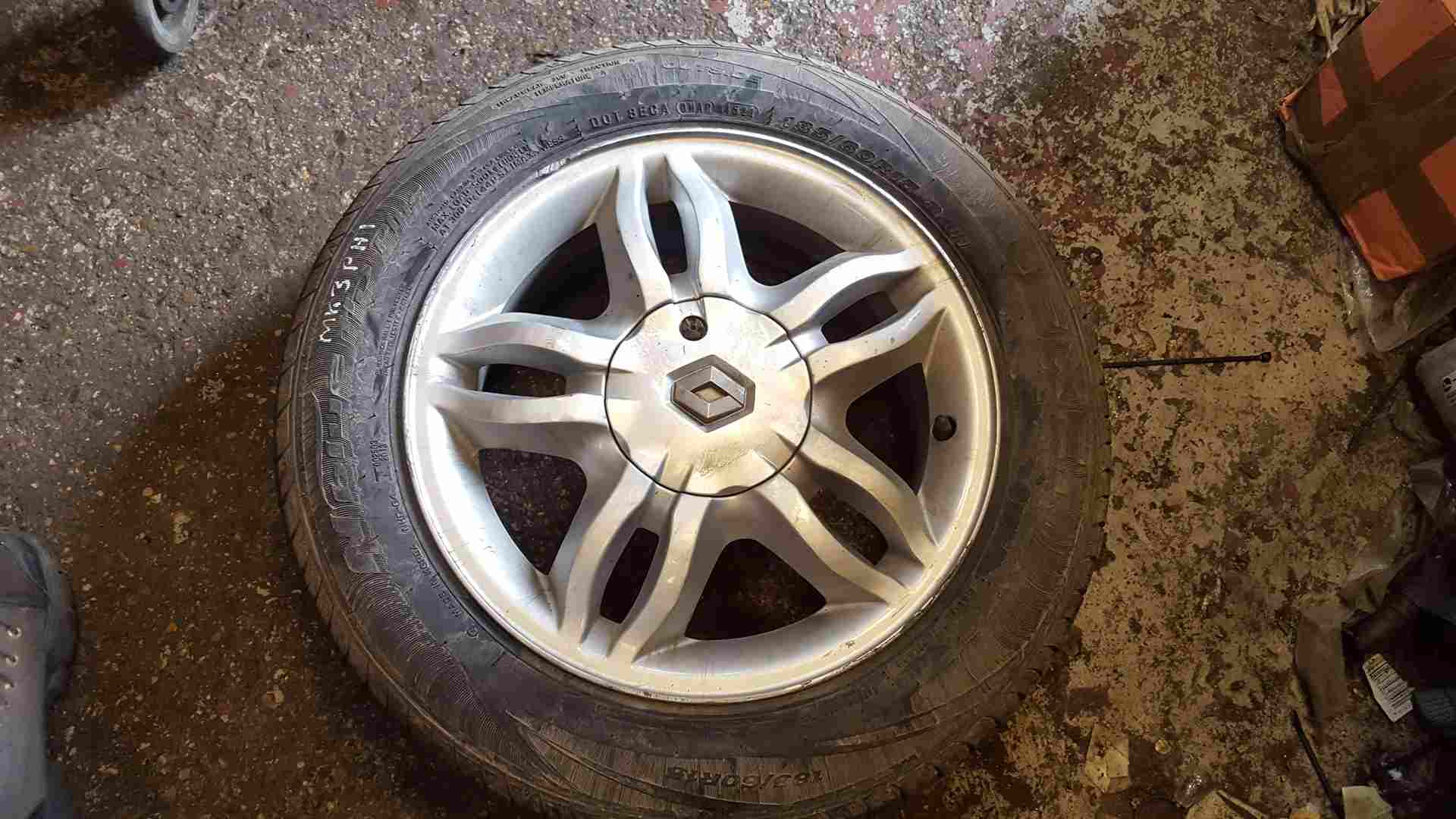 Renault Clio MK3 2005-2009 Mahonia Alloy Wheel 15Inch X1 3/5
