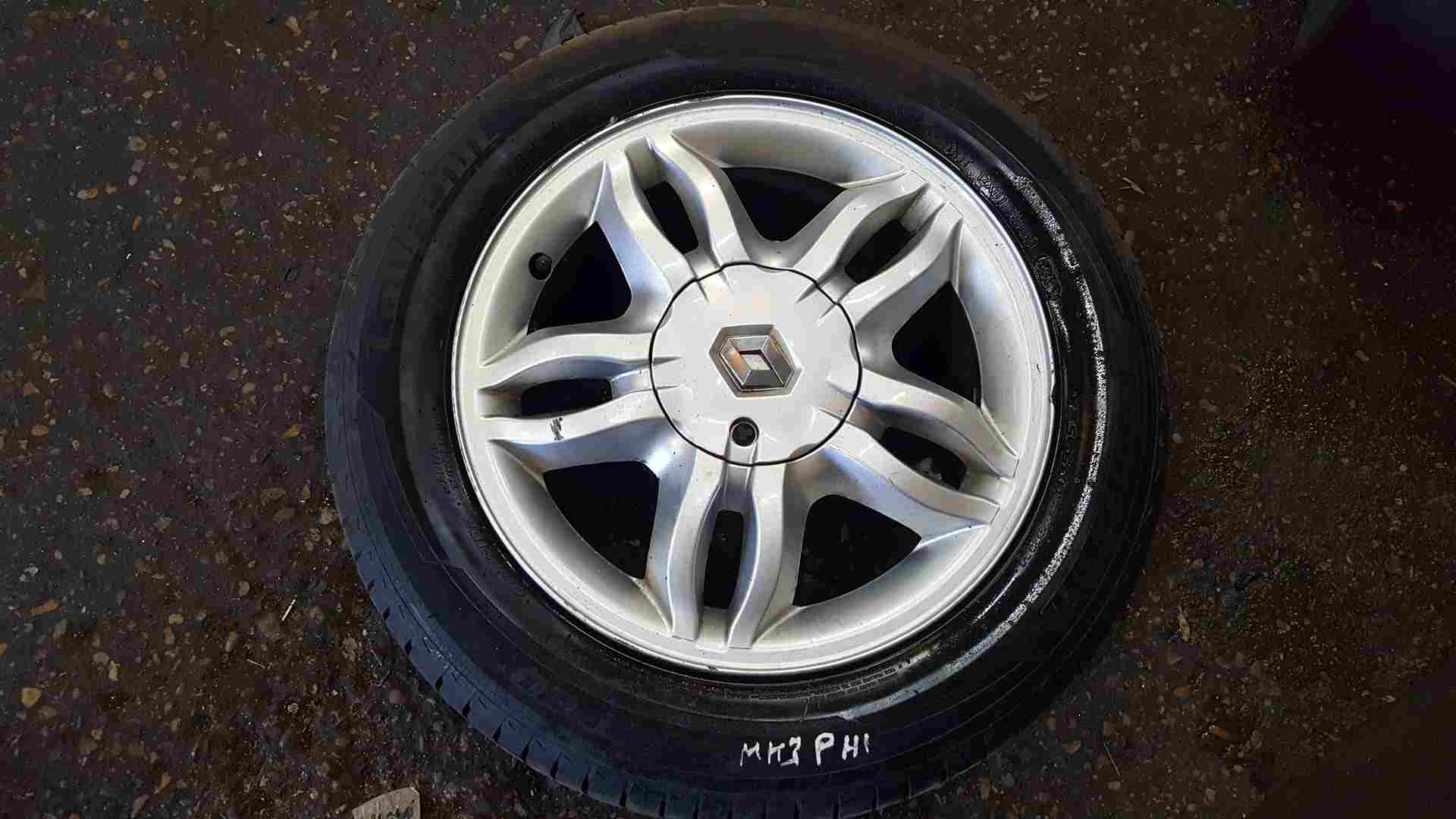 Renault Clio MK3 2005-2009 Mahonia Alloy Wheel X 1 4/5 4/5  8200317802