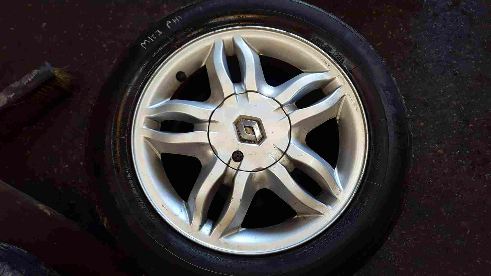 Renault Clio MK3 2005-2009 Mahonia Alloy Wheel X 1 4/5 5Mm 185 60 15 8200317802
