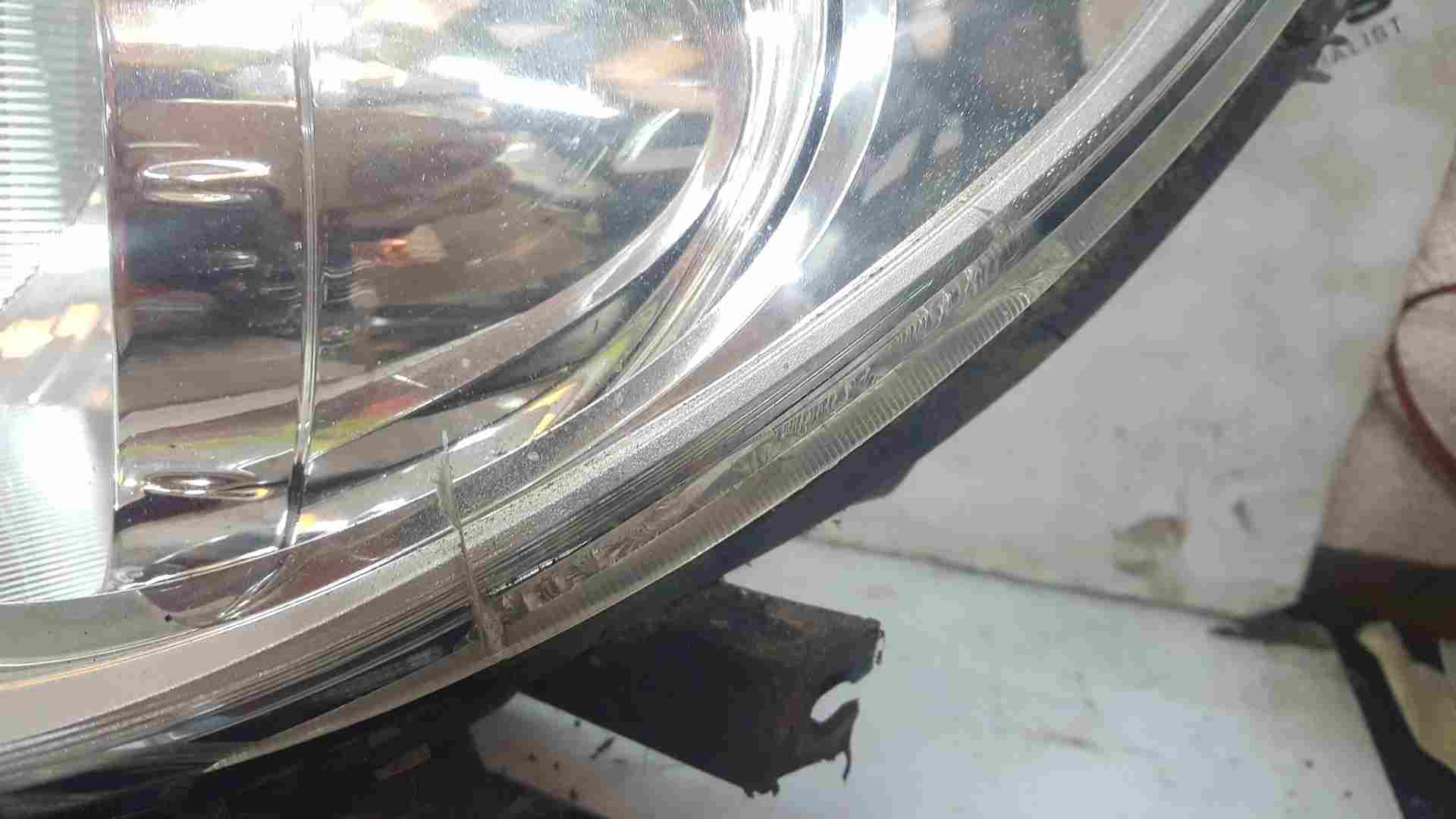Thumb 2 Renault Clio MK3 2005-2009 Passenger NSF Front Head Lamp Headlight Chrome Crack