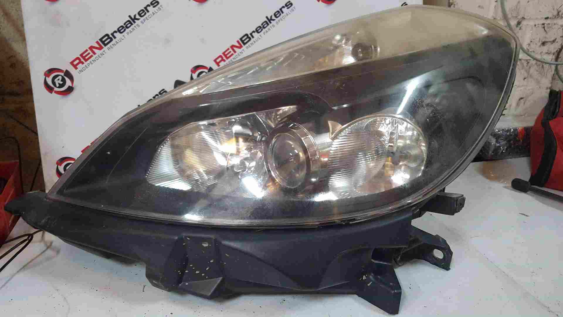 Thumb 5 Renault Clio MK3 2005-2009 Passenger NSF Front Headlight Black Backing