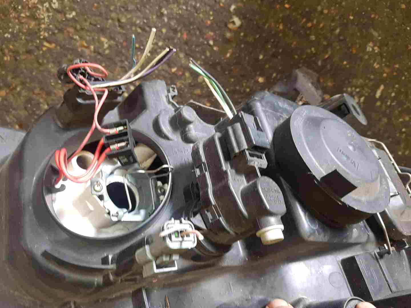 Thumb 6 Renault Clio MK3 2005-2009 Passenger NSF Front Headlight Black Backing Damaged