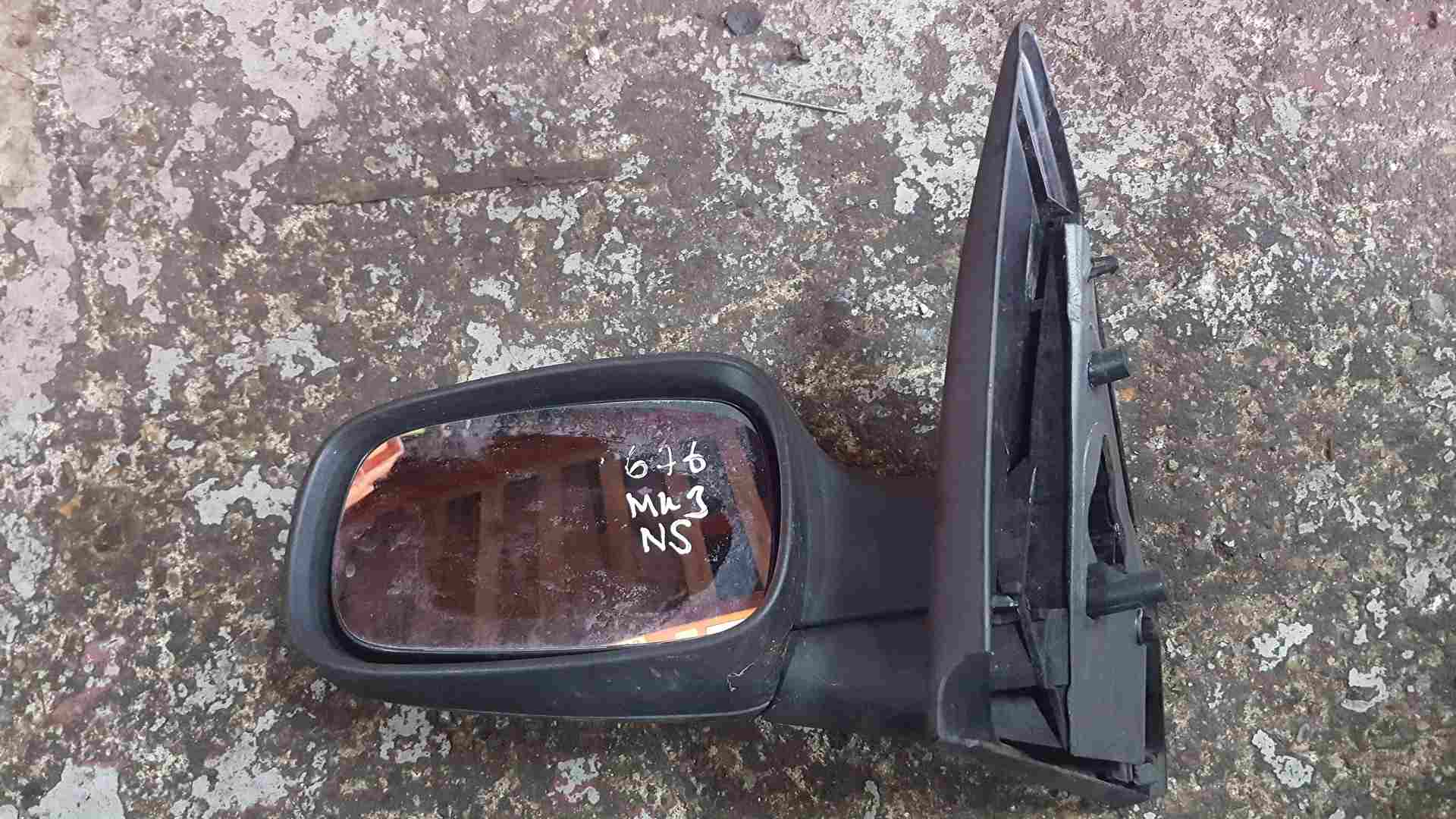 Thumb 4 Renault Clio MK3 2005-2009 Passenger Ns Wing Mirror Black 676 Cracked Case