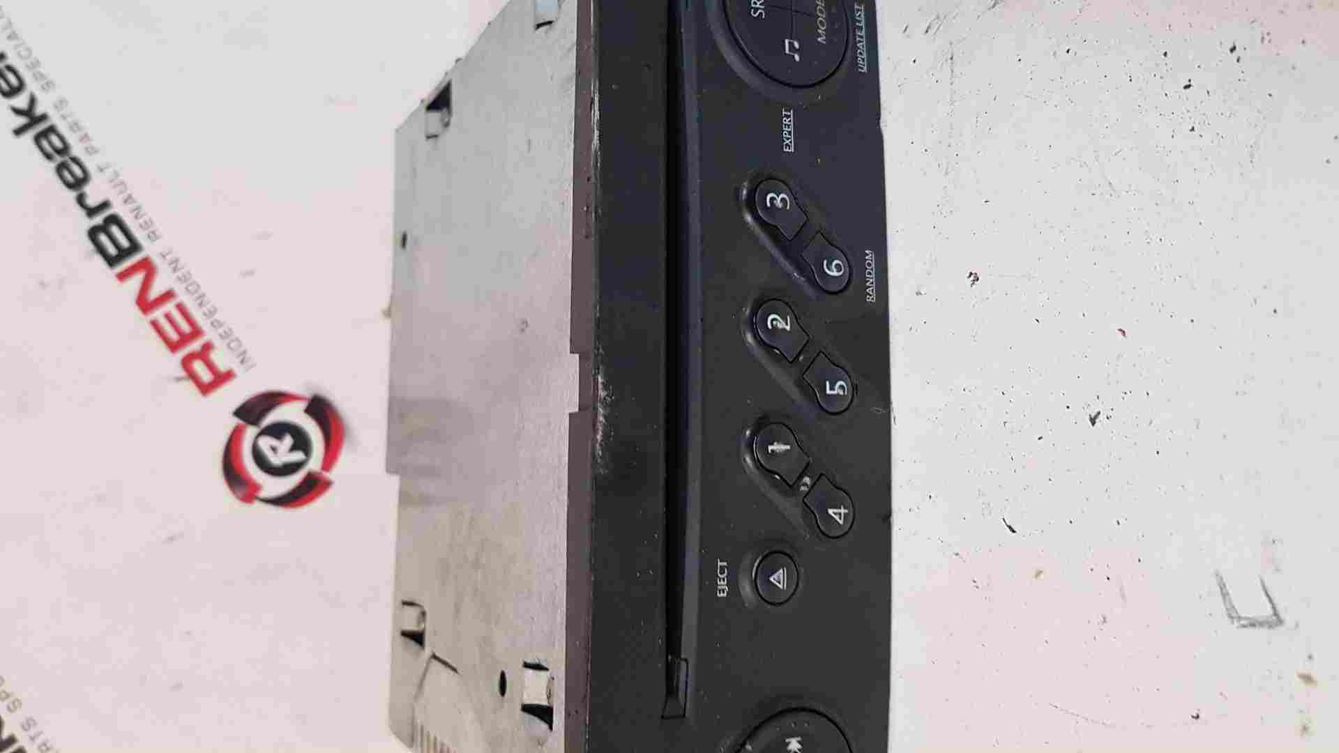 Thumb 3 Renault Clio MK3 2005-2009 Radio Cd Player + Code 8200607915 Update List