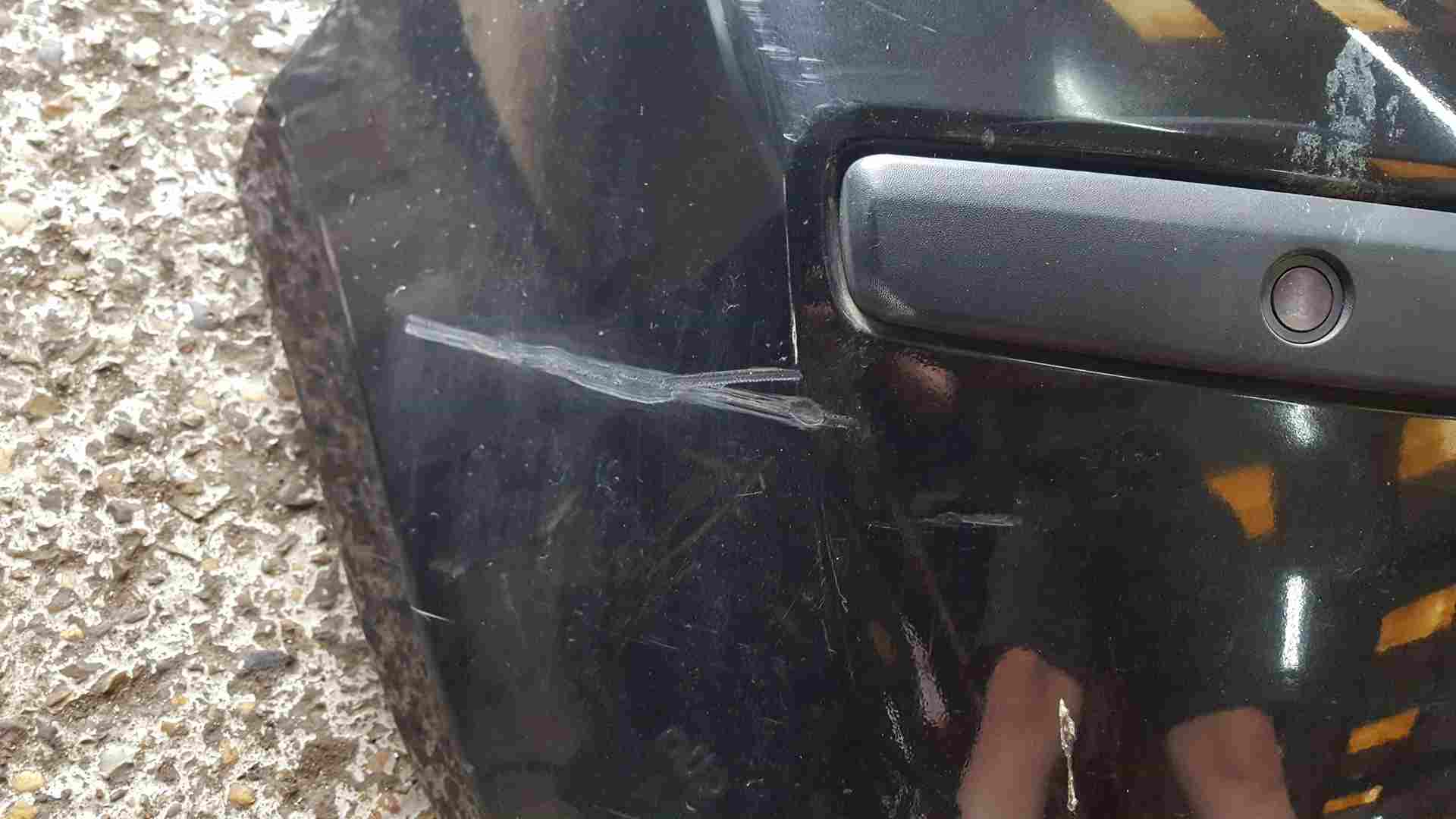 Thumb 2 Renault Clio MK3 2005-2009 Rear Bumper Black 676 + Reverse Sensors