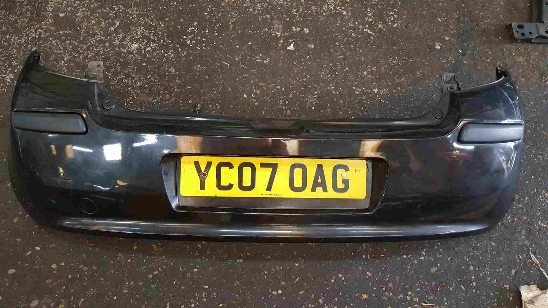 Thumb 8 Renault Clio MK3 2005-2009 Rear Bumper Black 676 Some Damage