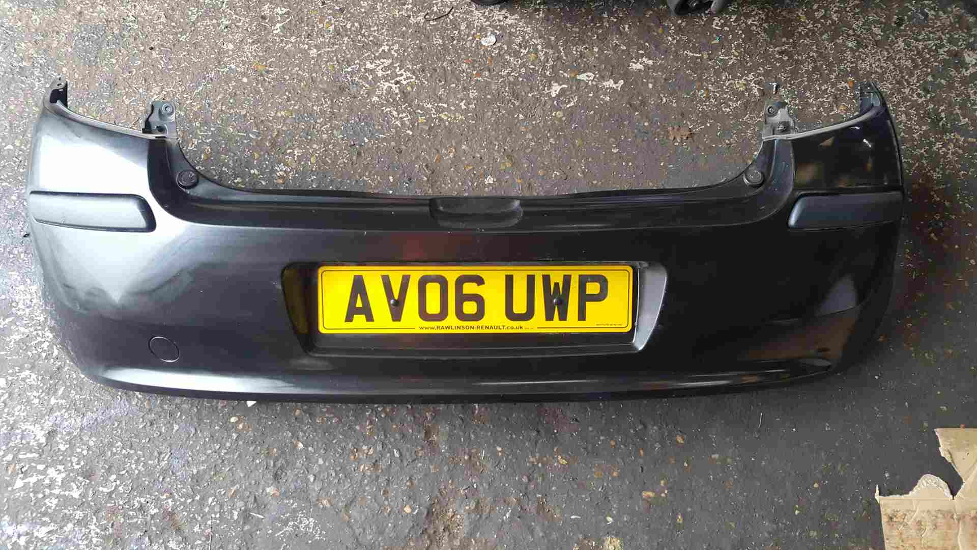 Renault Clio MK3 2005-2009 Rear Bumper Black 676