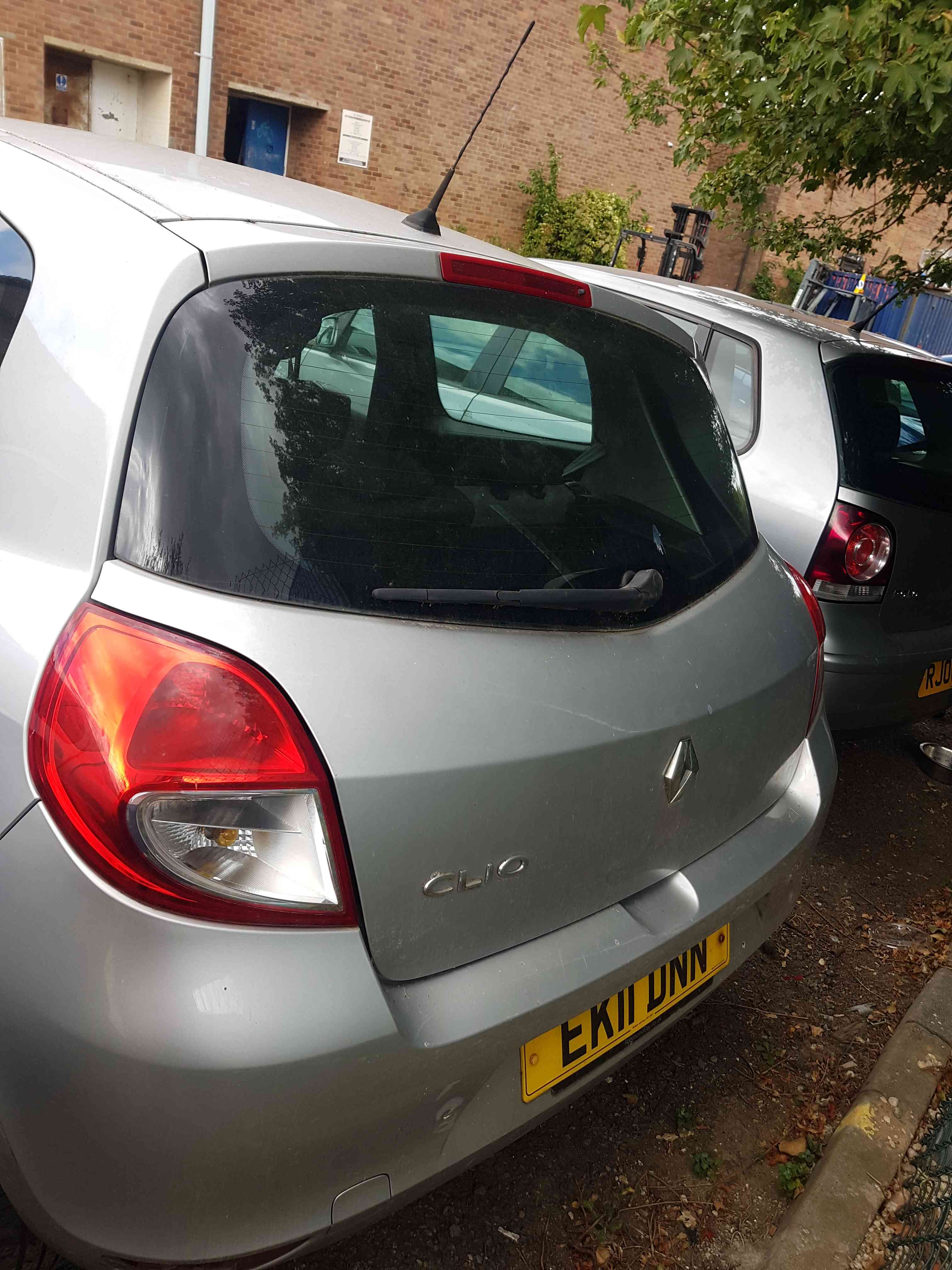 Thumb 2 Renault Clio MK3 2005-2009 Rear Tailgate Boot Silver Ted69