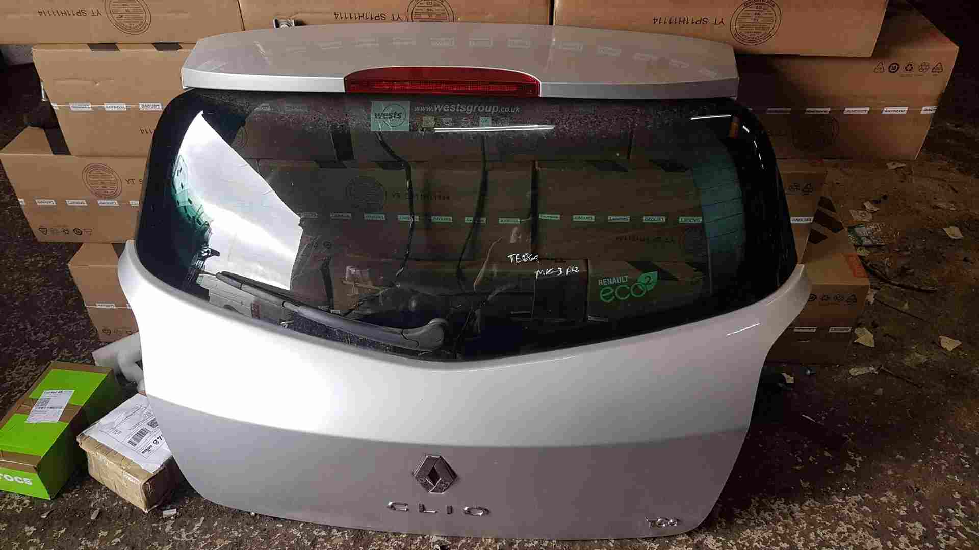 Renault Clio MK3 2005-2009 Rear Tailgate Boot Silver Ted69 With Sporty Spoiler
