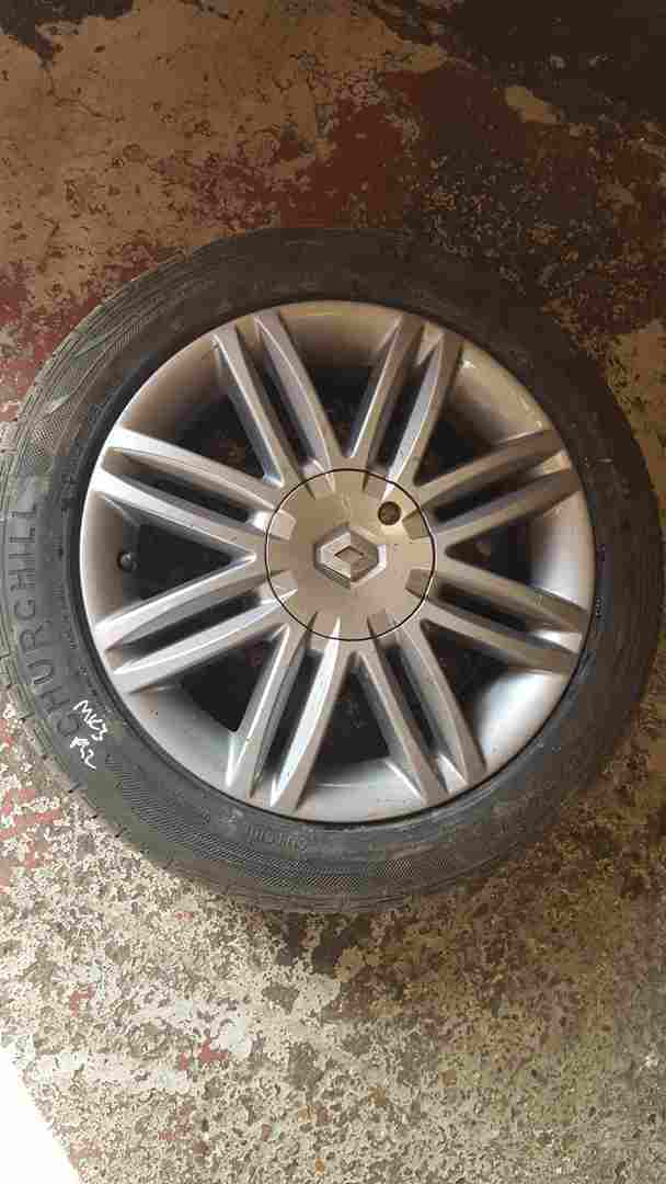 Thumb 3 Renault Clio MK3 2005-2009 Solonia Alloy Wheel  Tyre 195 50 16 6Mm Tread 4/5