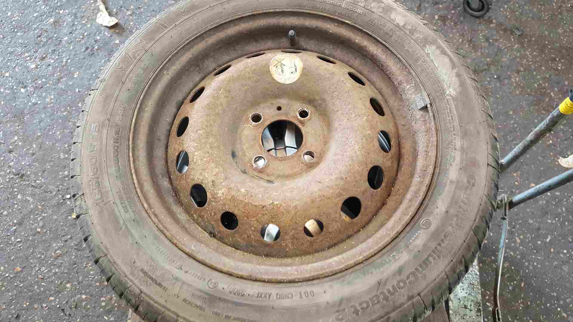 Renault Clio MK3 2005-2009 Steel Wheel RIM + Tyre 185 60 15 6Mm Tread 3/5