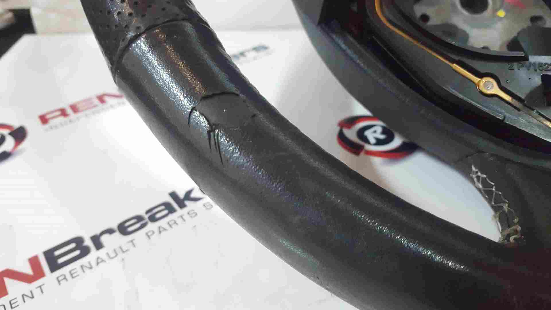 Thumb 3 Renault Clio MK3 2005-2009 Steering Wheel Cruise Control WORN