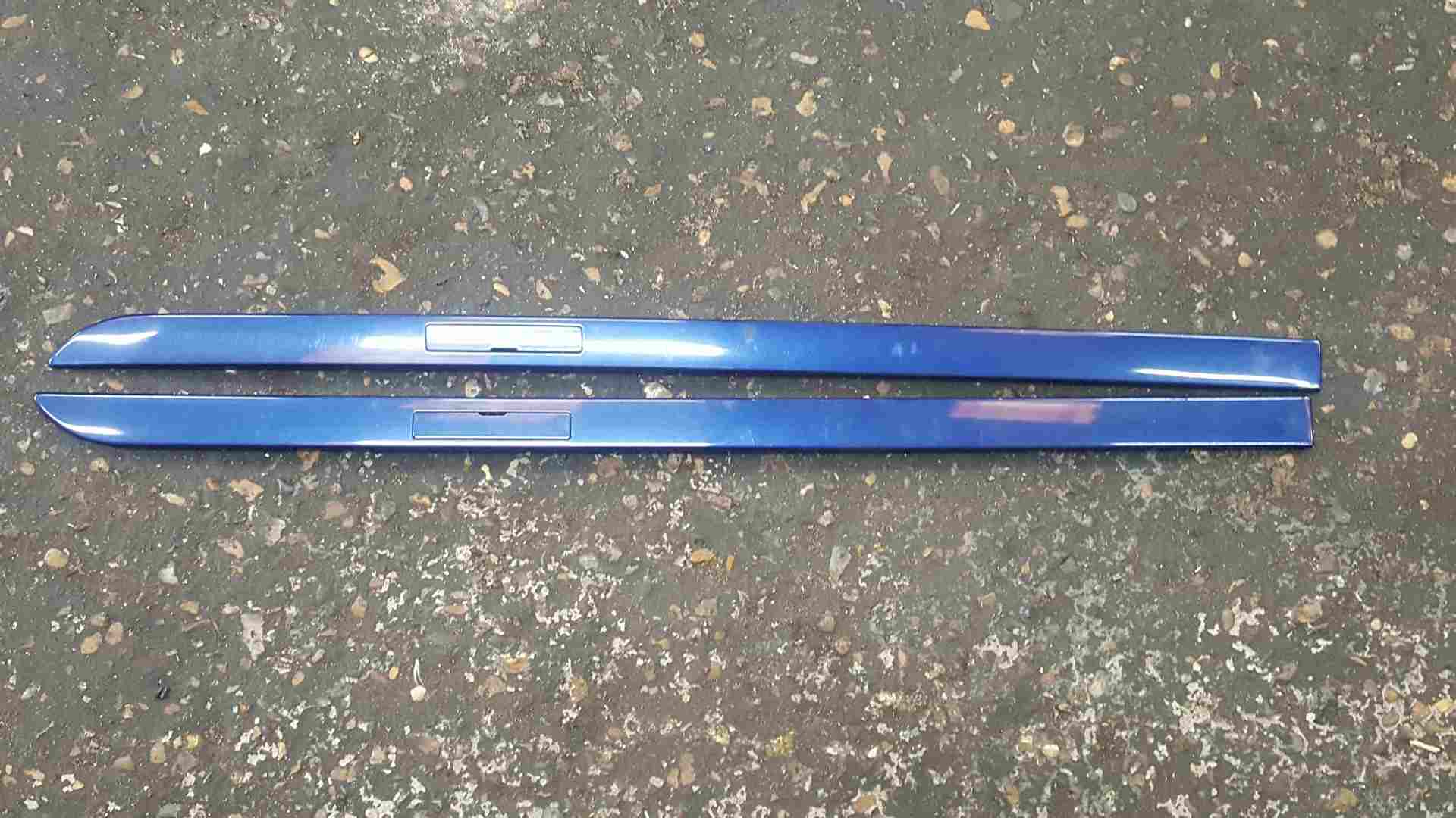 Thumb 3 Renault Clio MK3 2005-2012  Roof Insert Trim Rack Cover Blue Terna