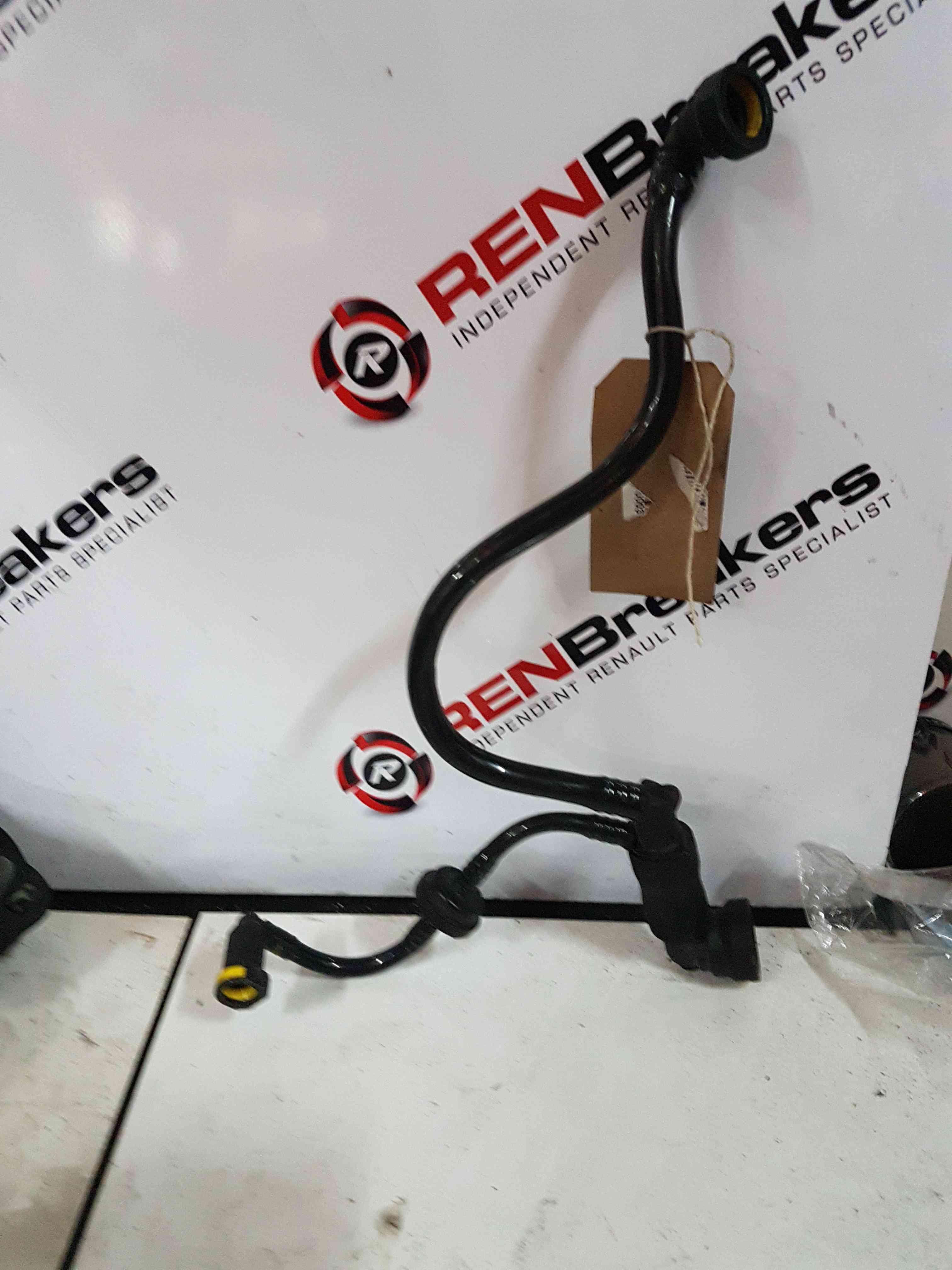 Thumb 6 Renault Clio MK3 2005-2012 1.2 TCE Turbo Rocker Breather Pipe Vacuum 8200604025