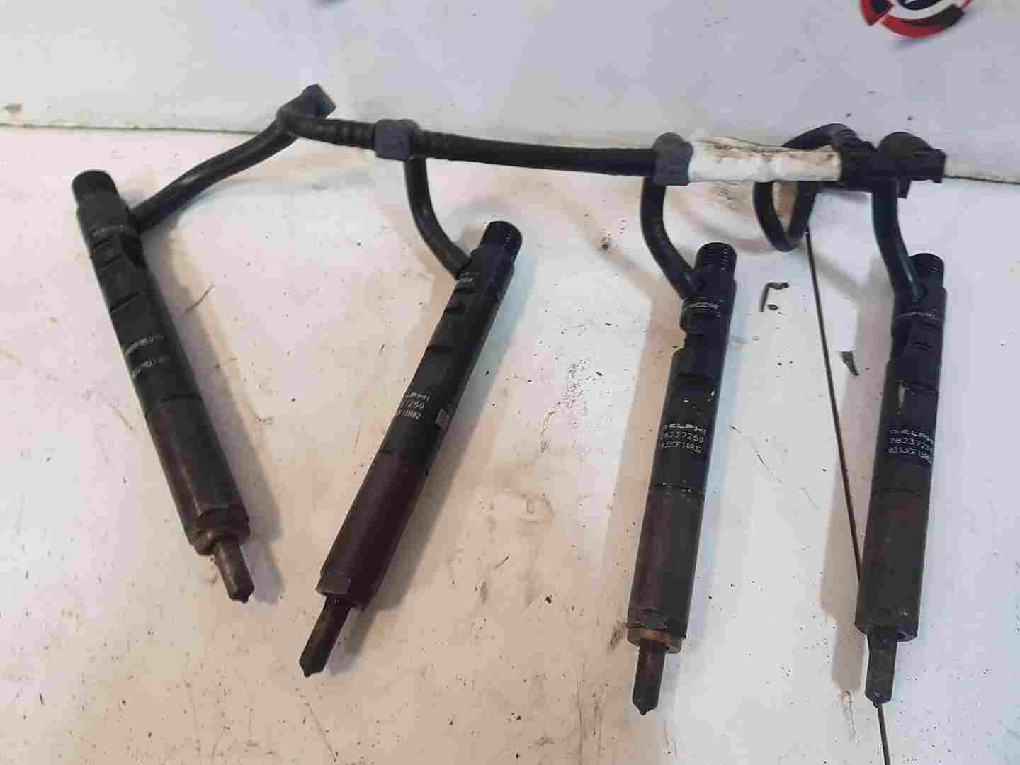 Thumb 4 Renault Clio MK3 2005-2012 1.5 DCI Diesel Injectors SET X4 8200827965 166000897R