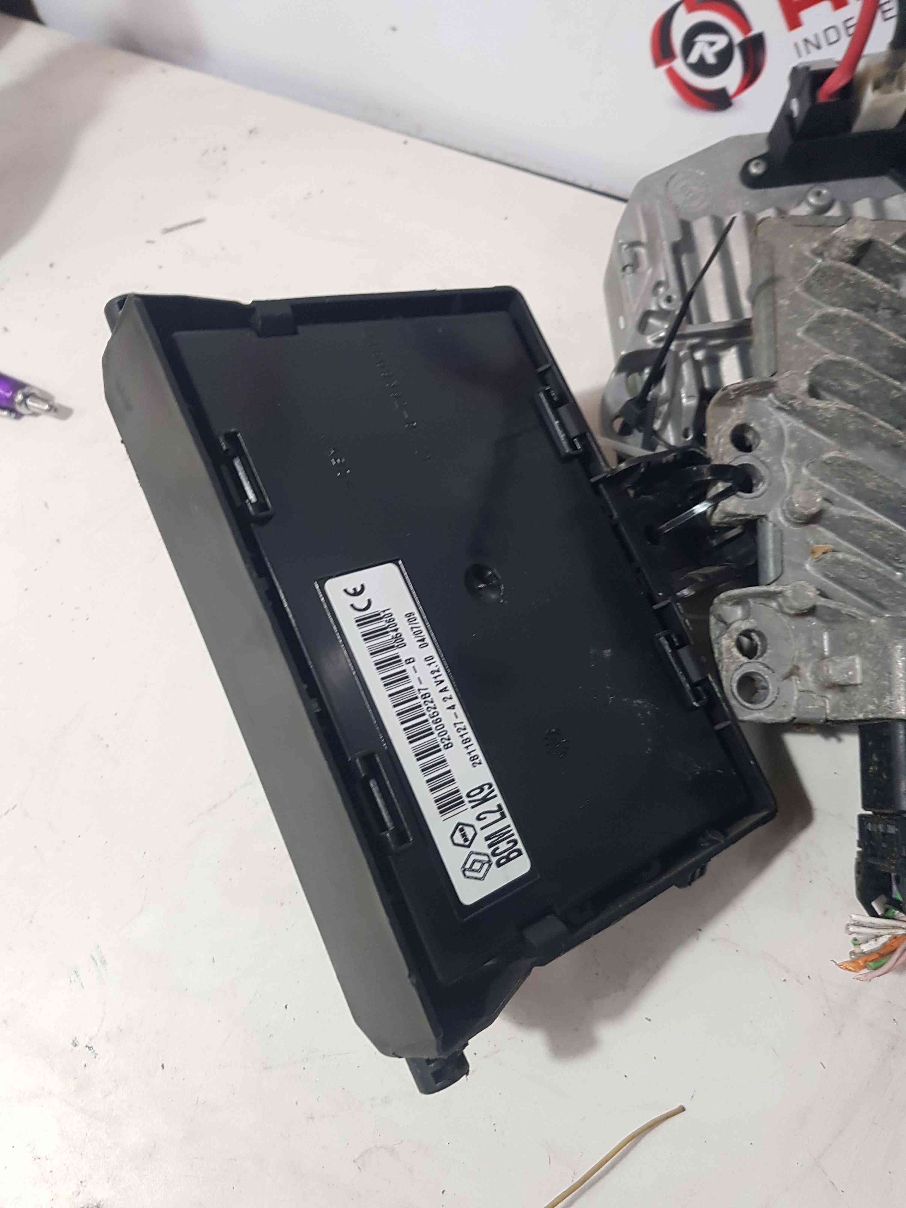 Thumb 2 Renault Clio MK3 2005-2012 1.5 DCI ECU SET Uch BCM Steering ECU + 2 KEY Fob