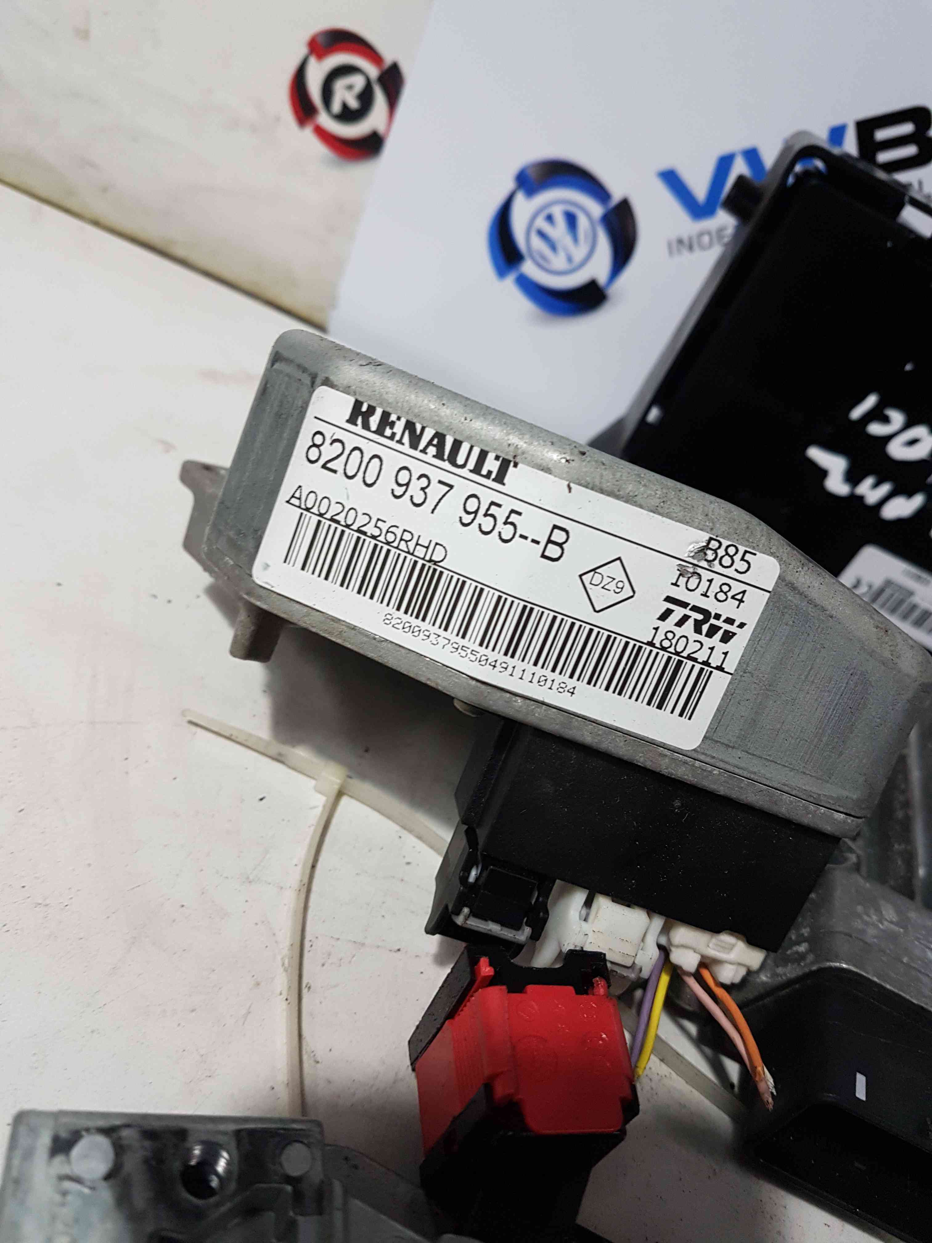 Thumb 5 Renault Clio MK3 2005-2012 1.5 DCI Ecu SET Uch BCM + KEY Immobiliser 8200937955