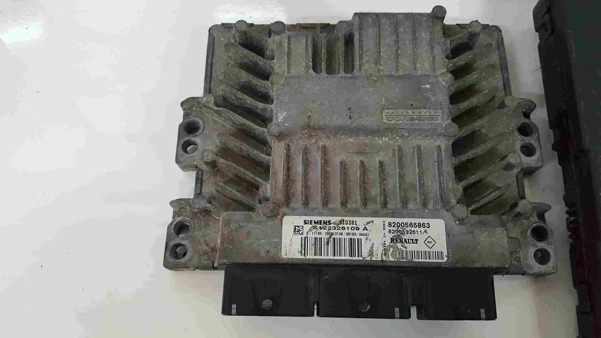 Thumb 3 Renault Clio MK3 2005-2012 1.5 DCi ECU SET UCH BCM Immobiliser Lock + Key Card