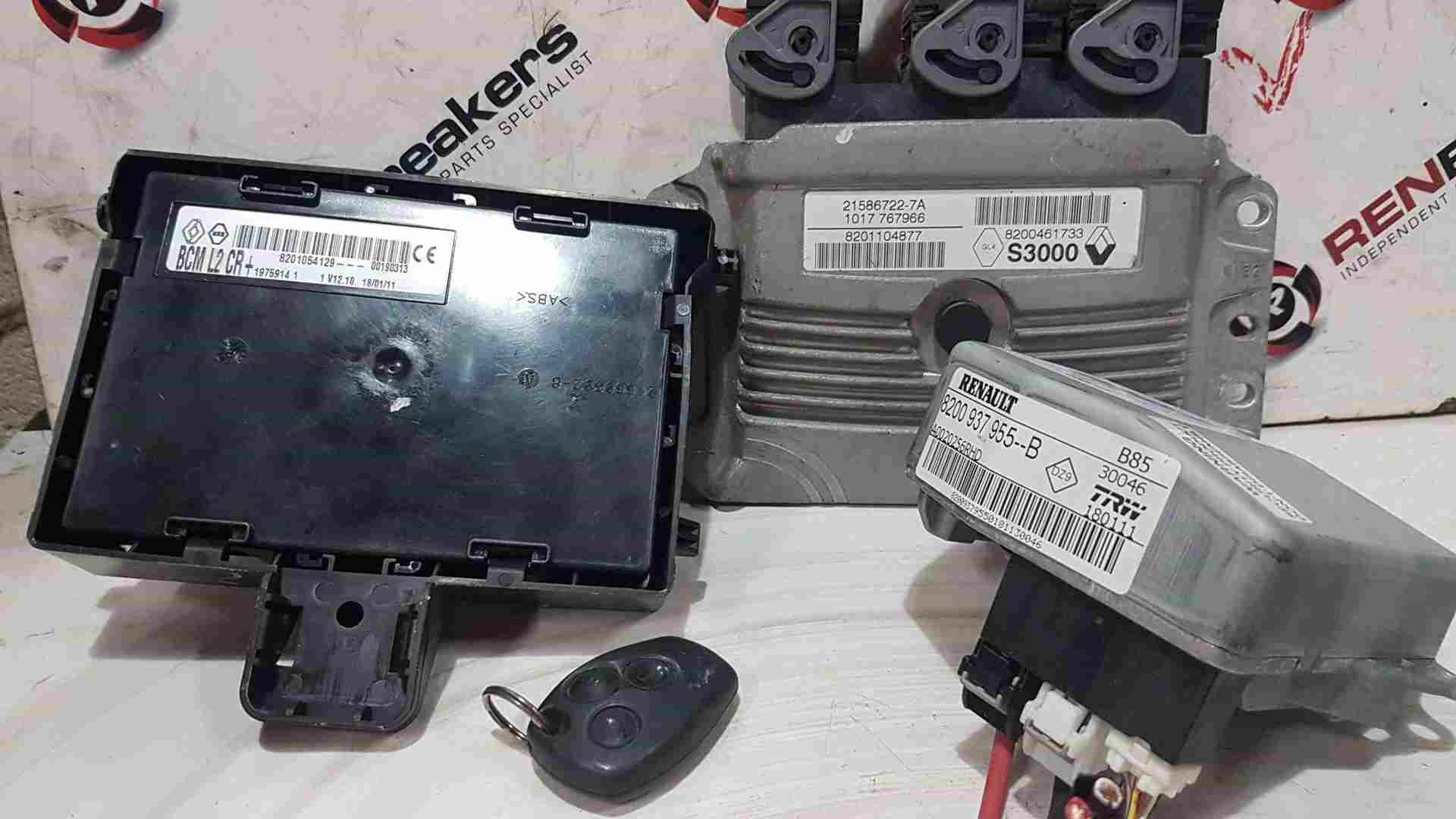 Thumb 2 Renault Clio MK3 2005-2012 1.6 16v Automatic Gearbox ECU Computer 8201054129