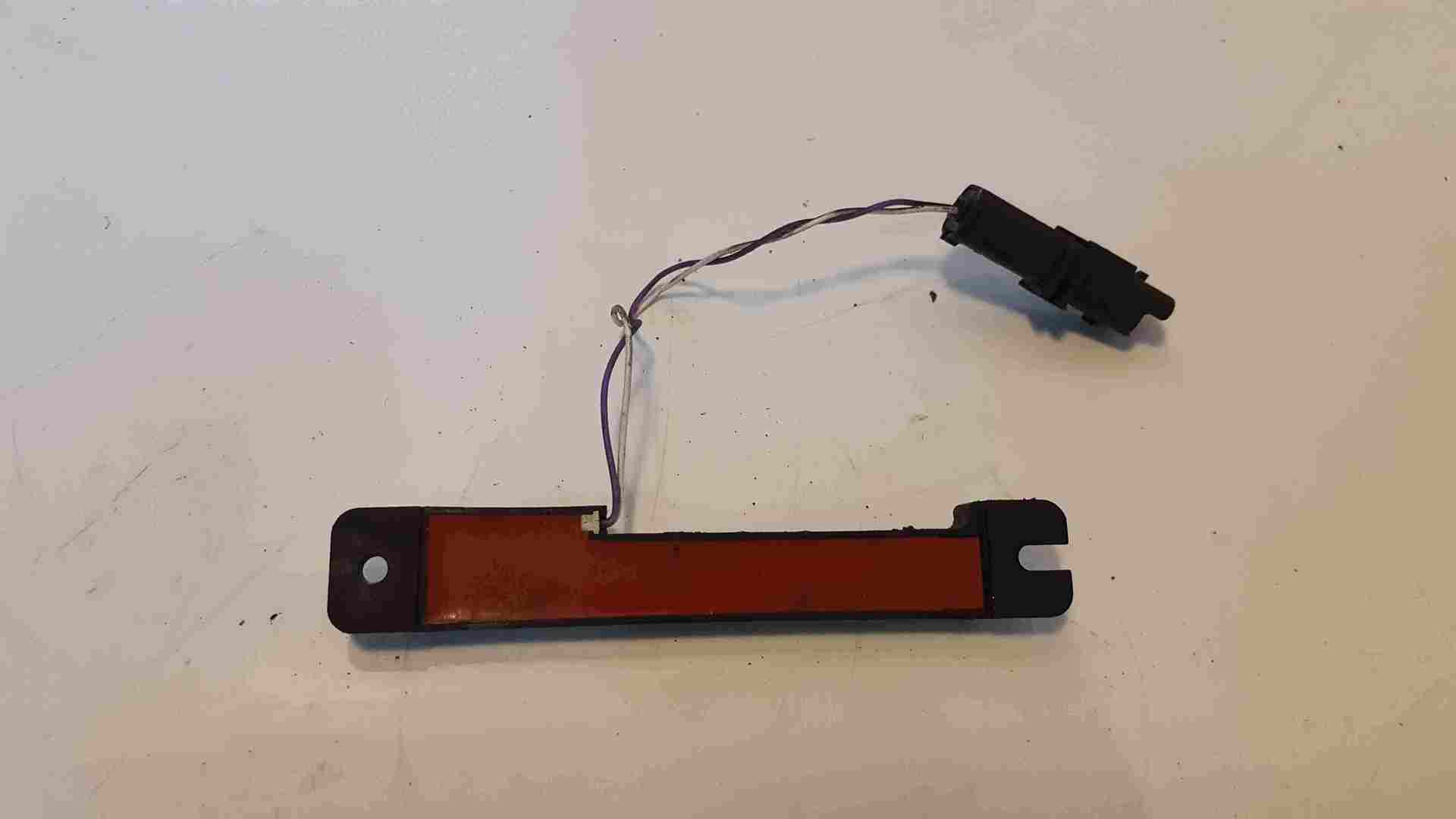 Thumb 2 Renault Clio MK3 2005-2012 Antenna Amplifier Aerial 8200125092