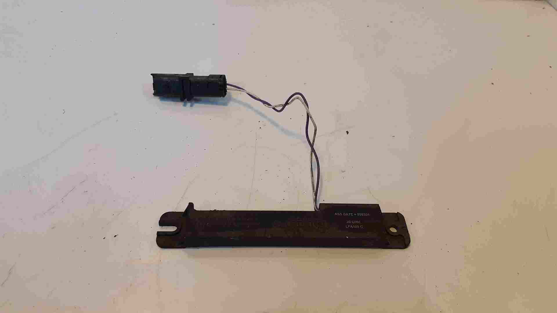 Renault Clio MK3 2005-2012 Antenna Amplifier Aerial 8200125092