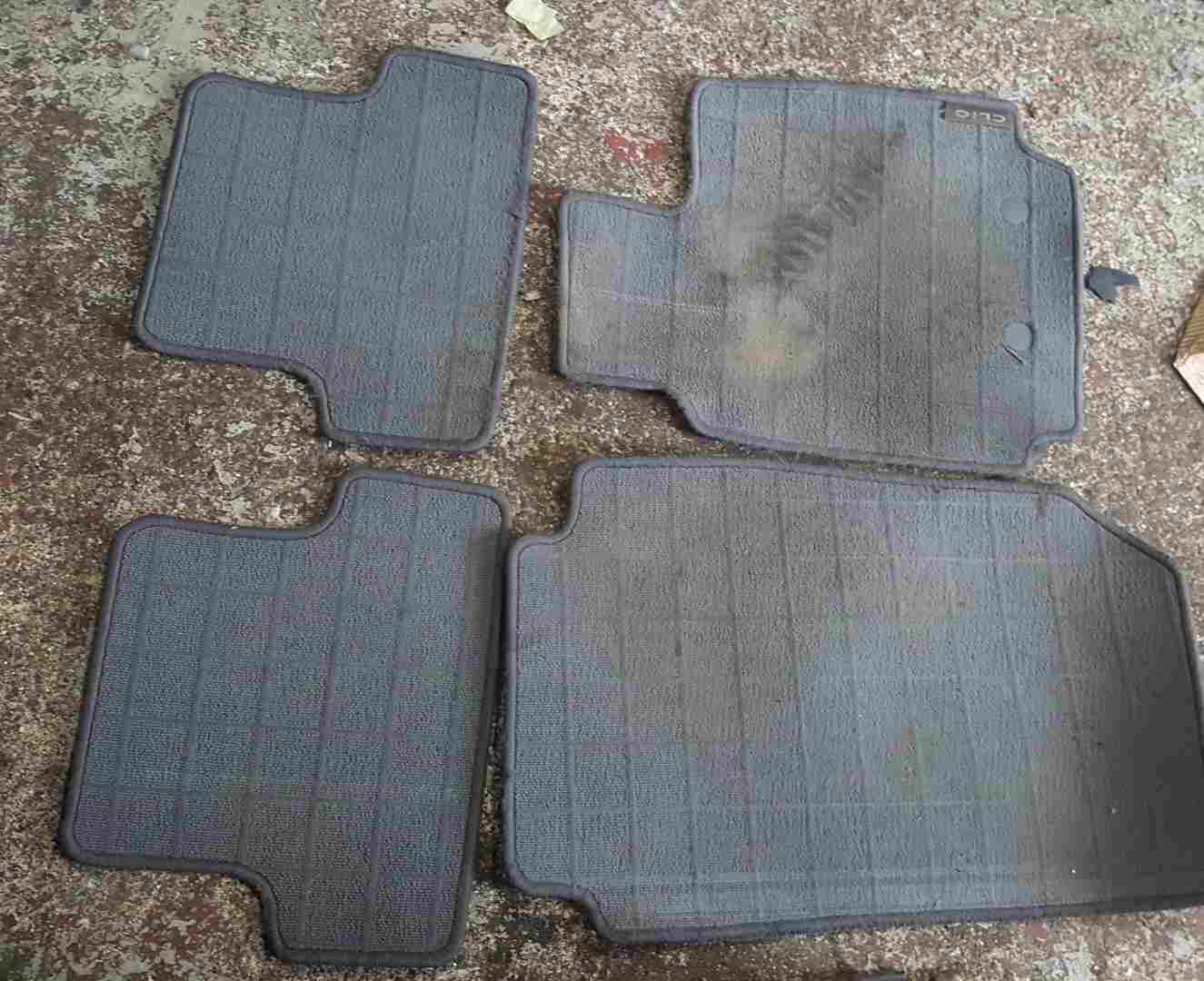 Renault Clio MK3 2005-2012 CAR Floor Mats SET Front Rear