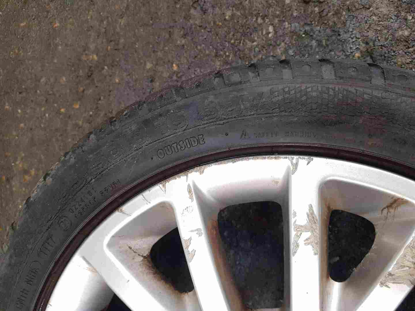 Thumb 5 Renault Clio MK3 2005-2012 Canasta Alloy Wheel + Tyre 195 50 16 5Mm Tread 3/5