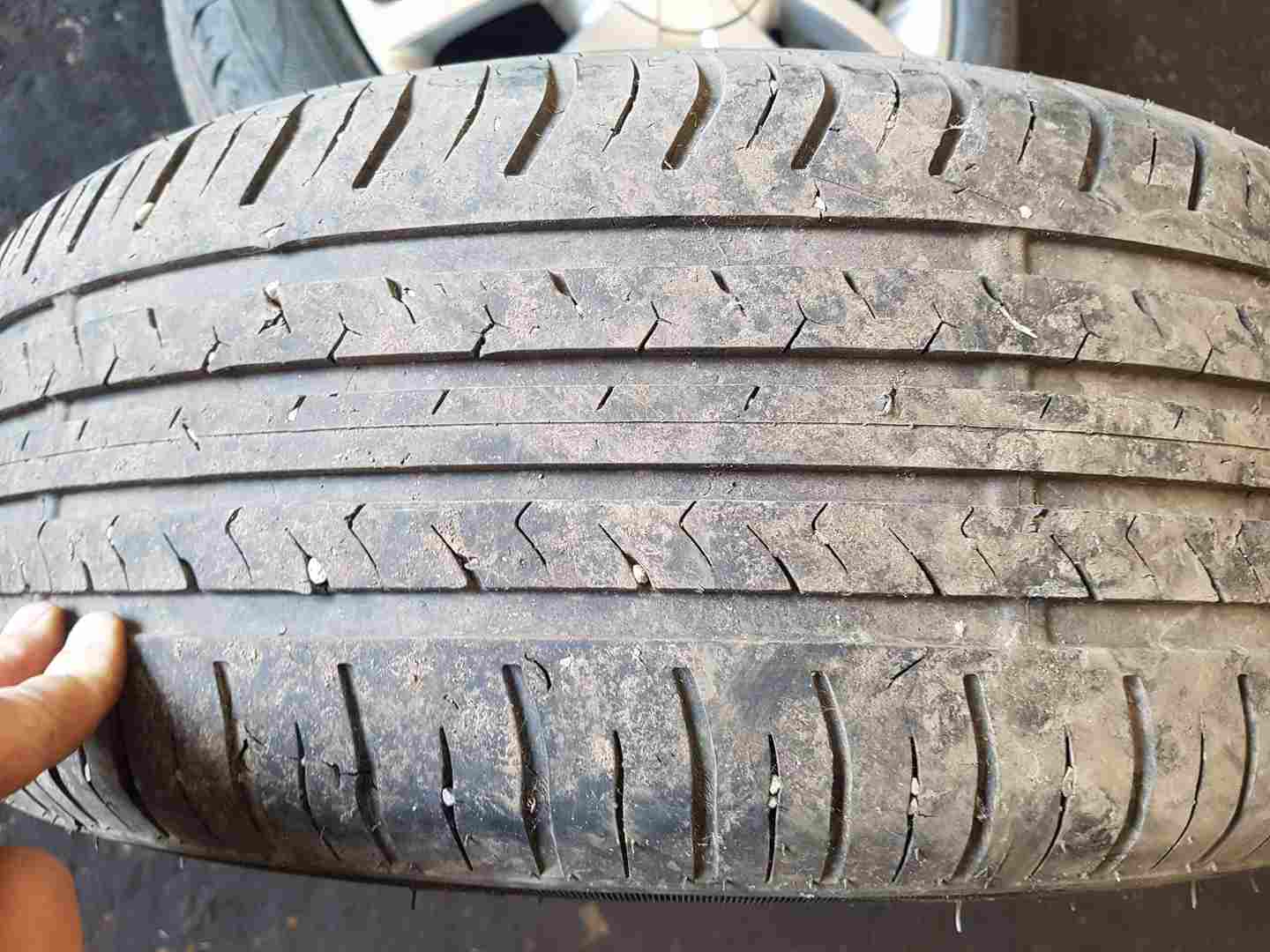 Thumb 4 Renault Clio MK3 2005-2012 Canasta Alloy Wheel + Tyre 195 50 16 5Mm Tread 3/5