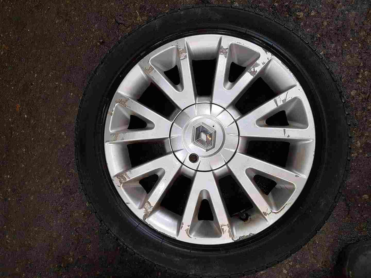 Renault Clio MK3 2005-2012 Canasta Alloy Wheel + Tyre 195 50 16 5Mm Tread 3/5