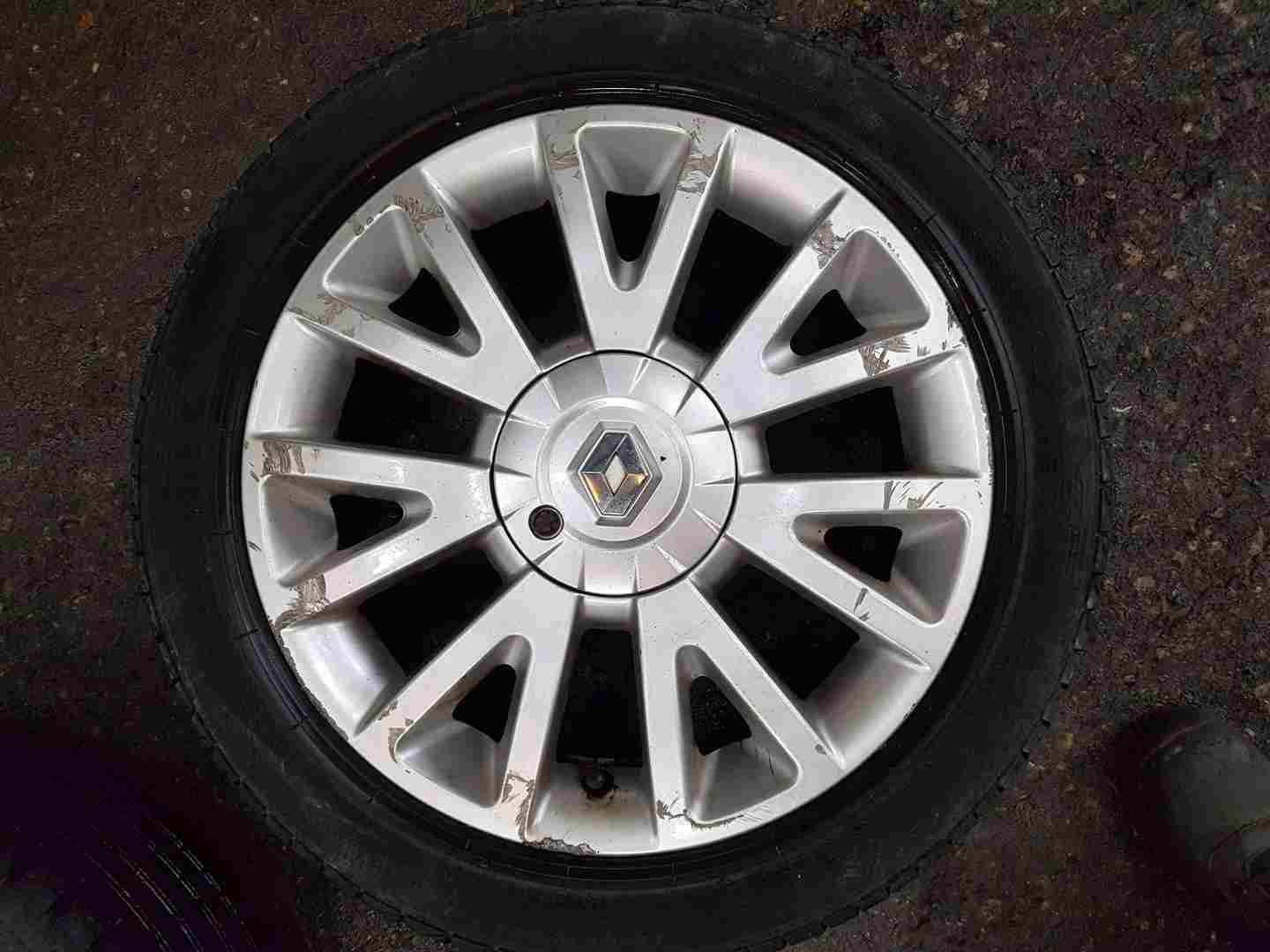 Thumb 2 Renault Clio MK3 2005-2012 Canasta Alloy Wheel + Tyre 195 50 16 5Mm Tread 3/5